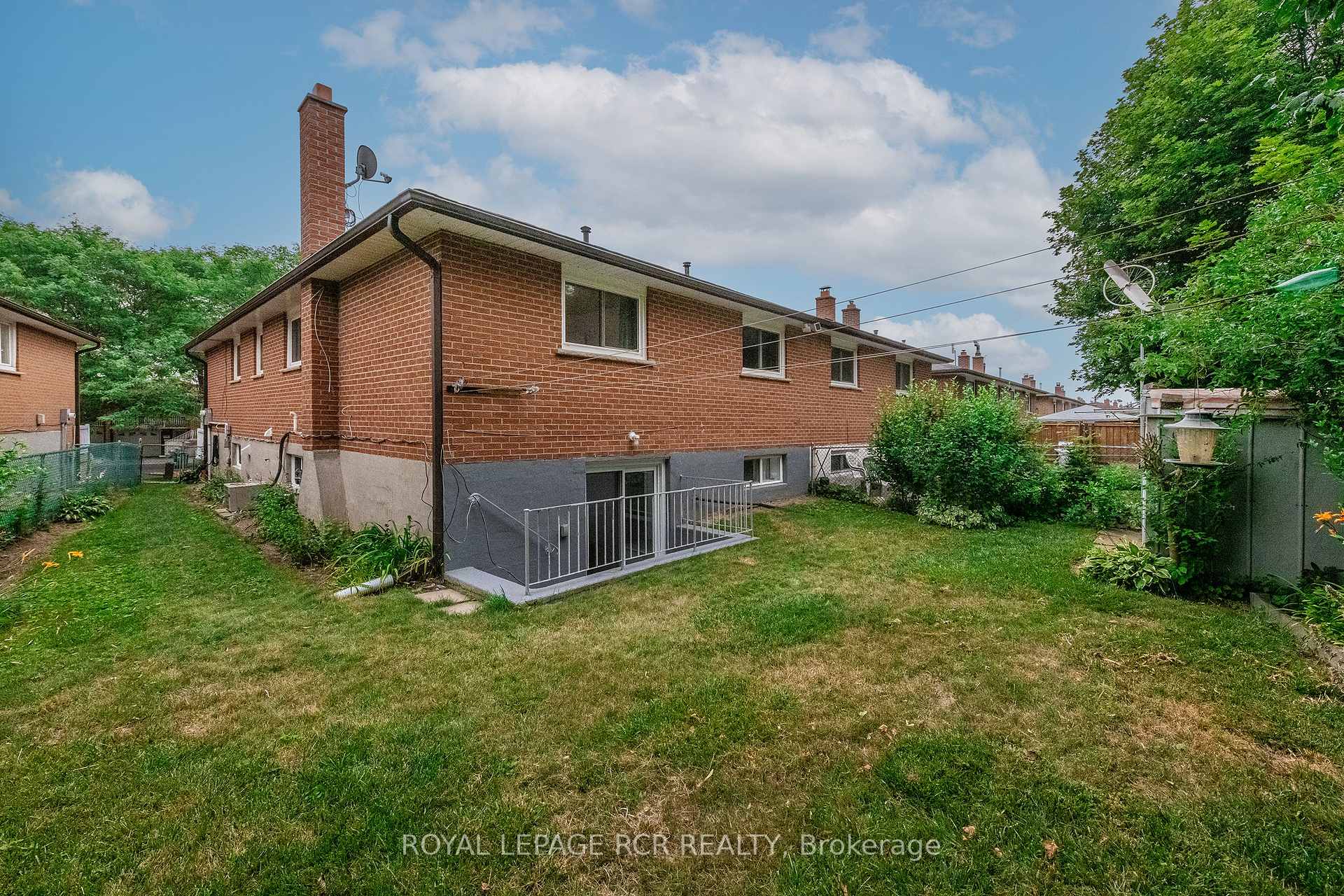 Photo 38 of 24 Petunias Road, Brampton, Madoc — HOMEH