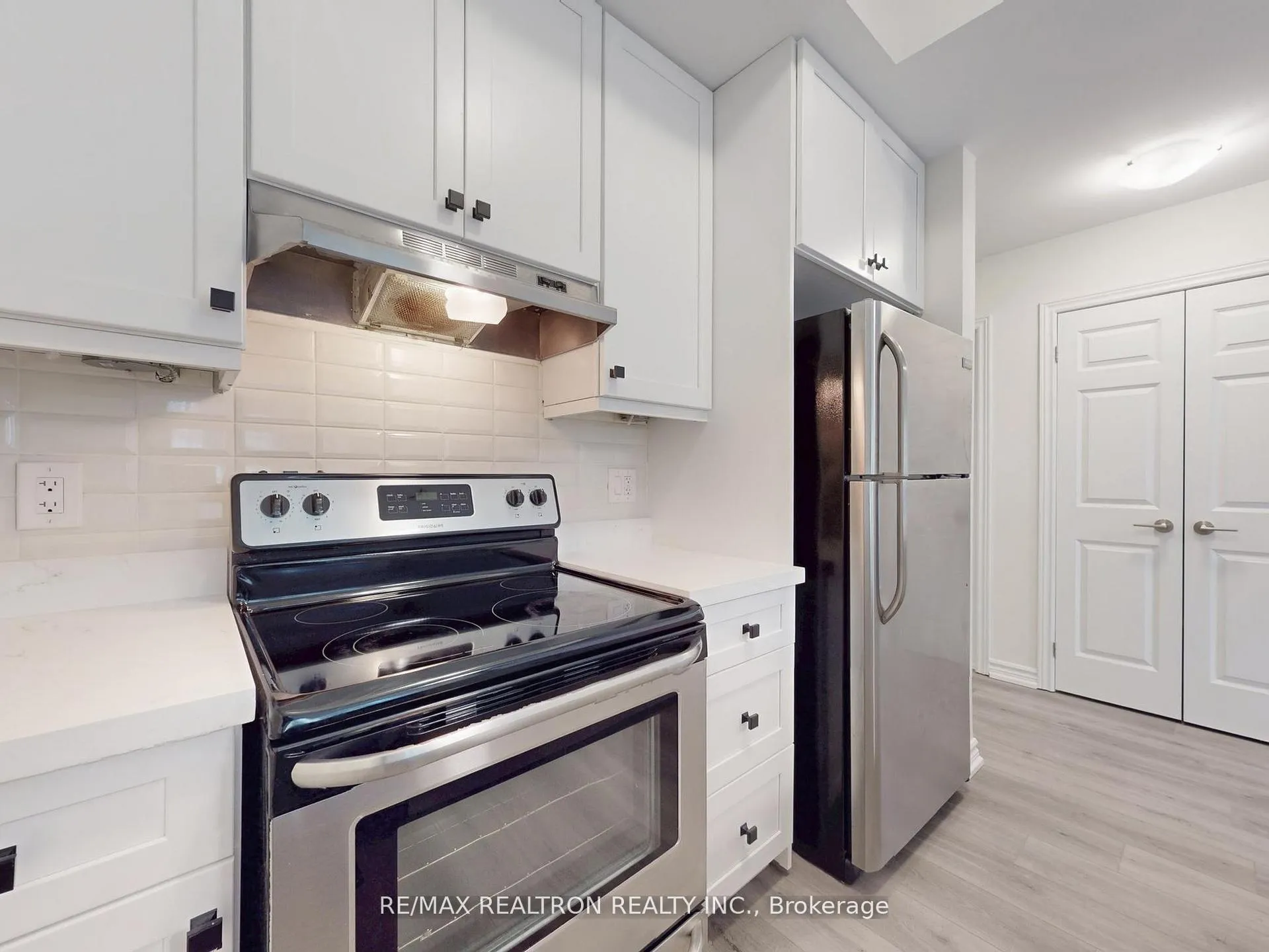 Photo 8 of Unit 112, 650 Gordon Street, Whitby, Port Whitby — HOMEH