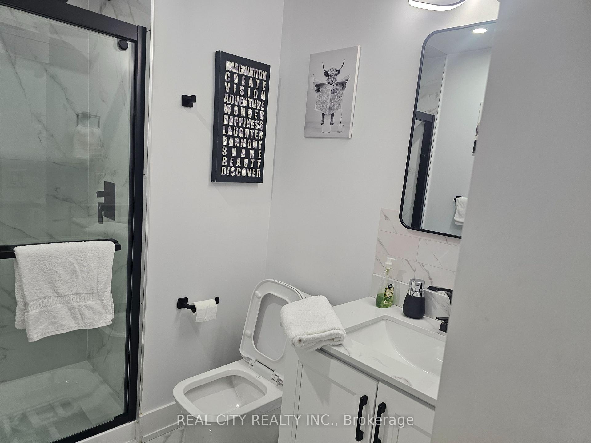 Photo 15 of 135 Farooq Boulevard, Vaughan, Vellore Village — HOMEH