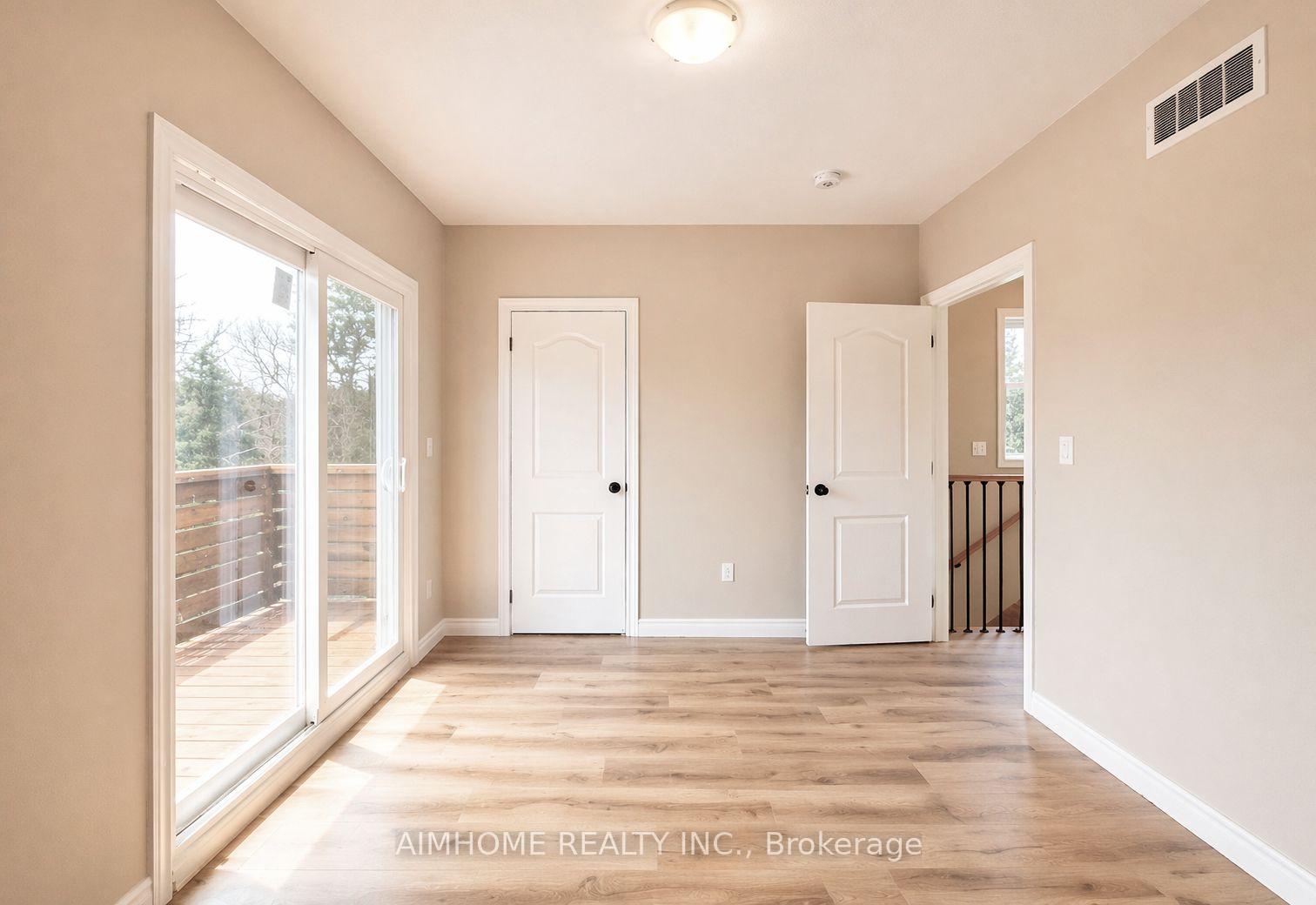 Photo 12 of Unit 3, 15 Waddington Crescent, North York, Don Valley Village — HOMEH