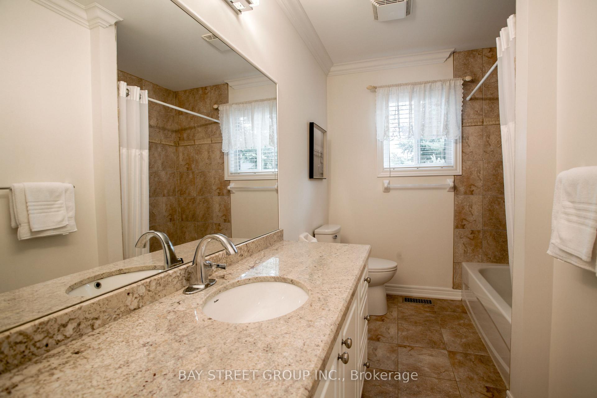 Photo 17 of 722A Lake Dr. S, Georgina, Keswick South — HOMEH