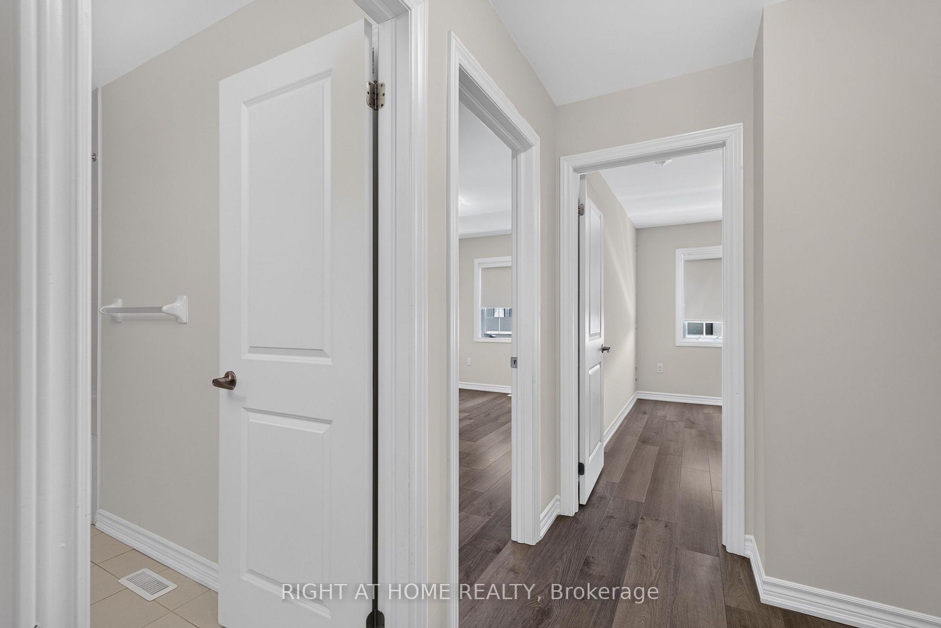 Photo 23 of 9 Silo Mews, Barrie, Rural Barrie Southeast — HOMEH