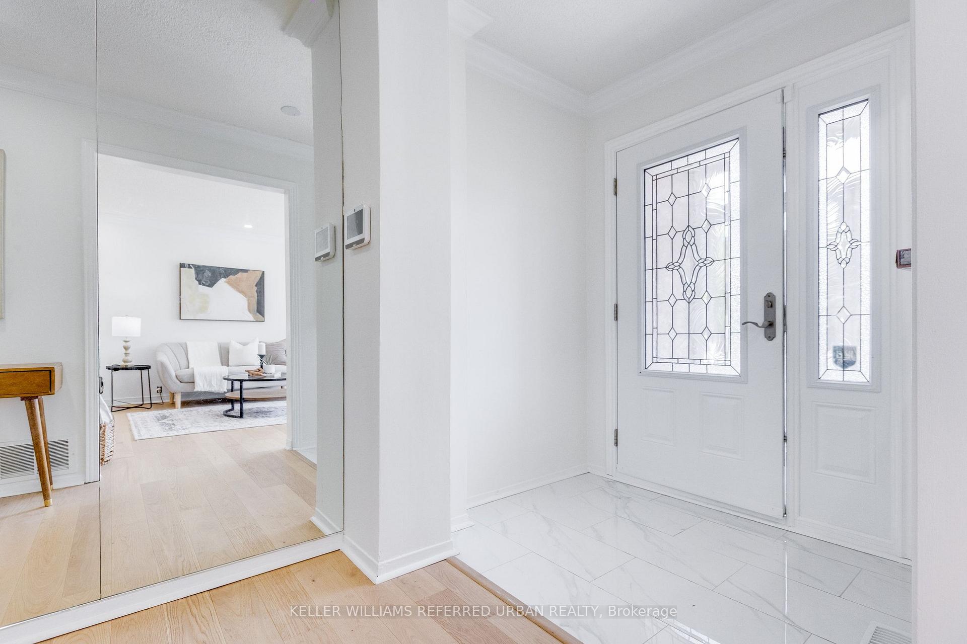 Photo 3 of 554 Mclevin Avenue, Scarborough, Malvern — HOMEH