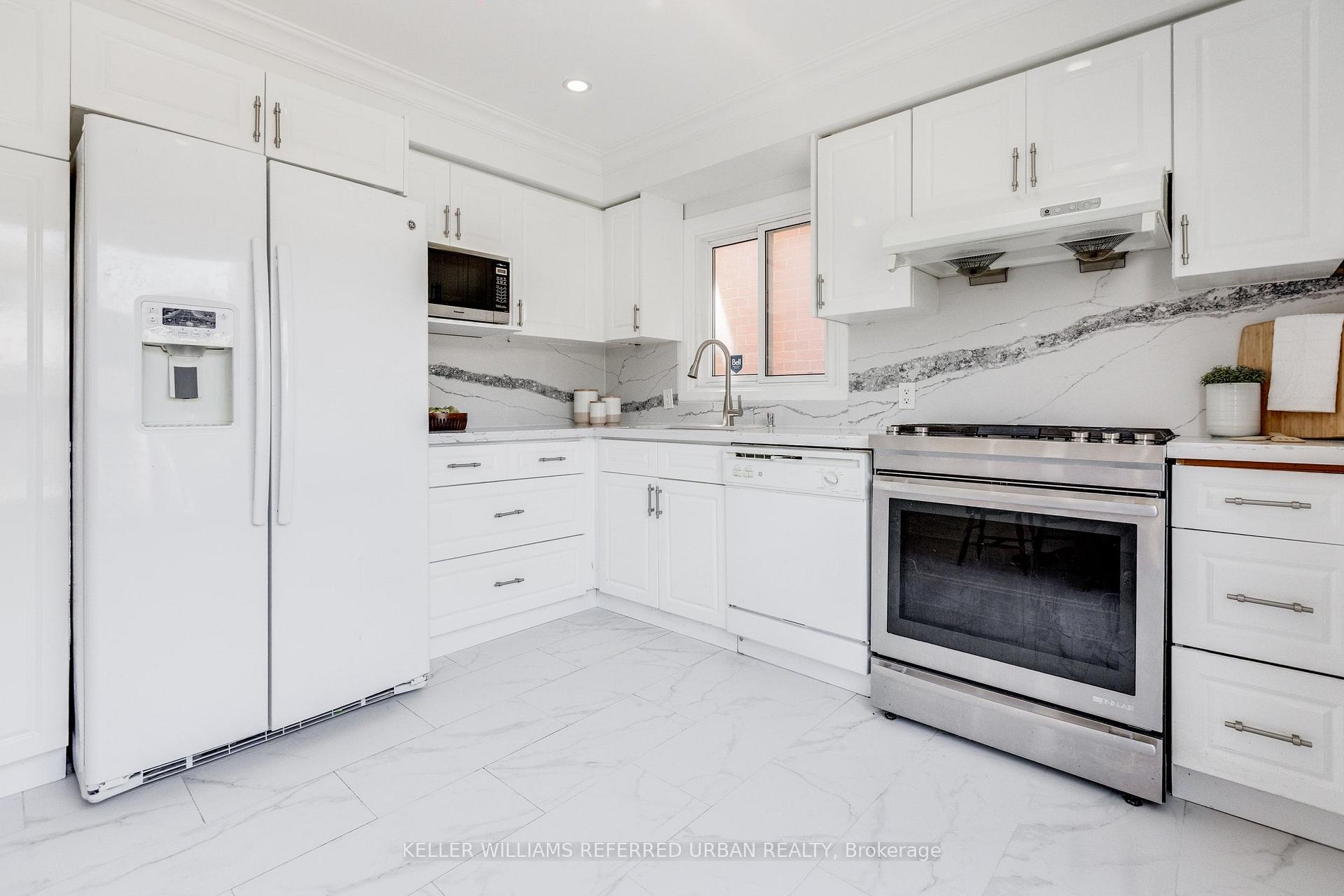 Photo 19 of 554 Mclevin Avenue, Scarborough, Malvern — HOMEH