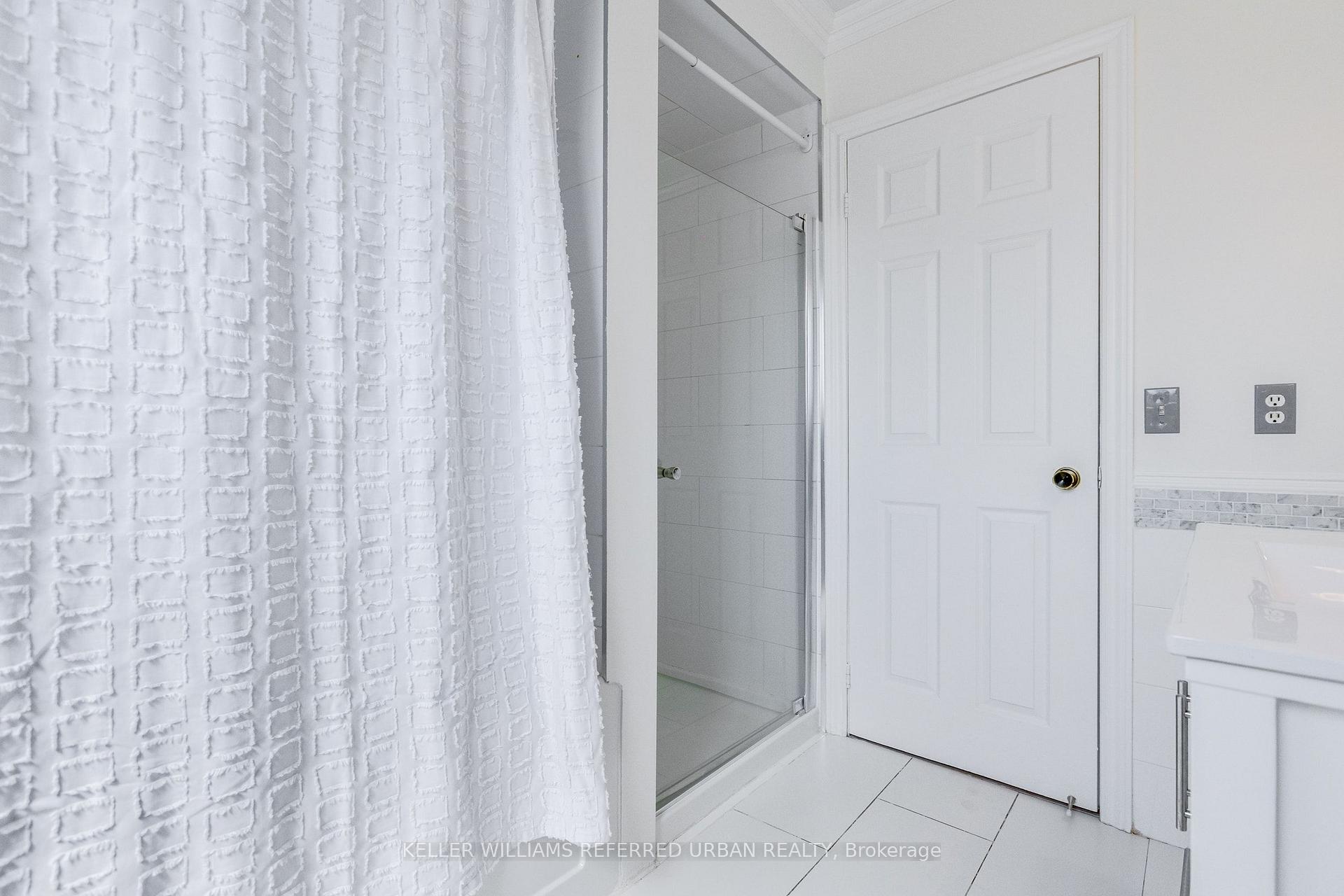 Photo 33 of 554 Mclevin Avenue, Scarborough, Malvern — HOMEH