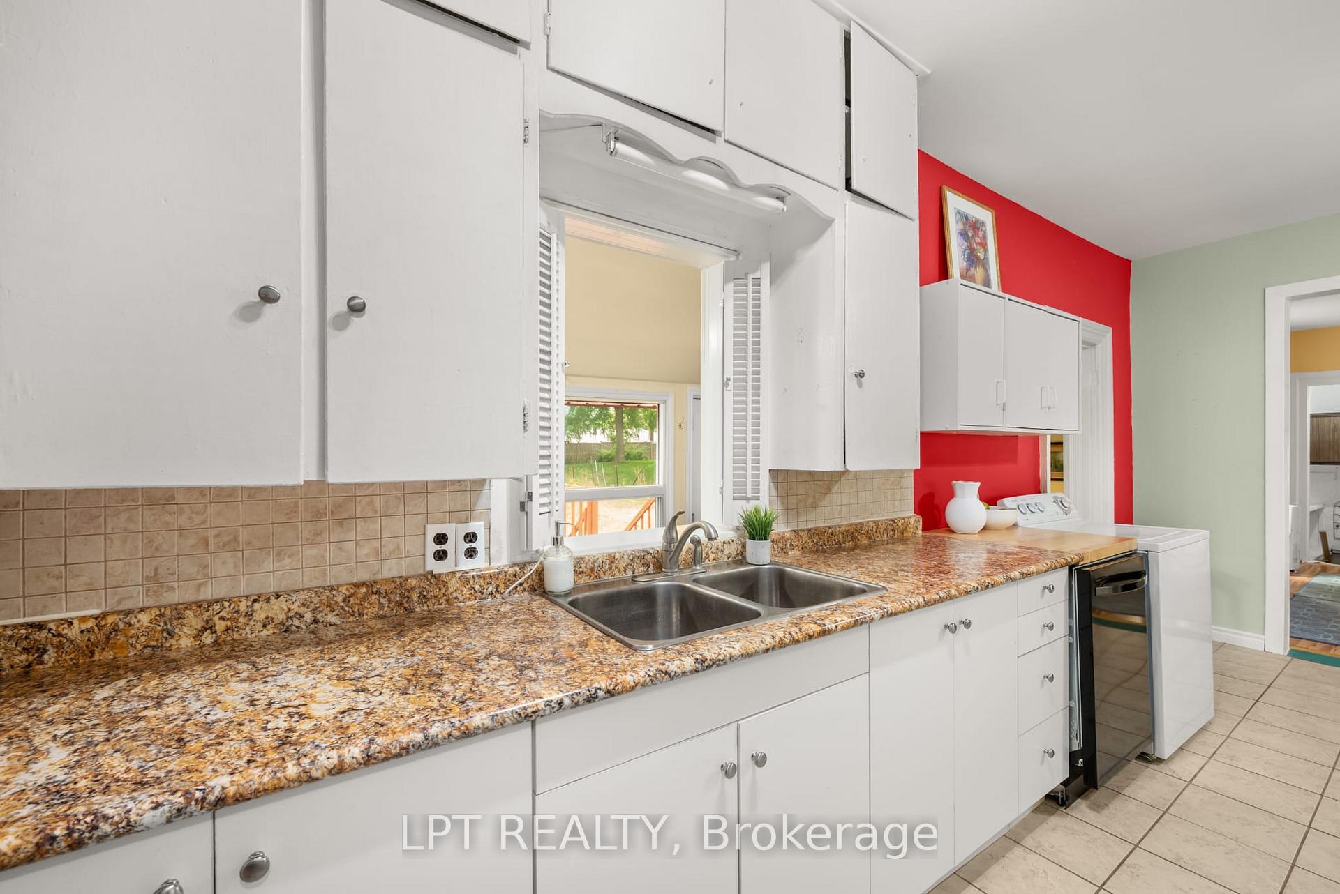 Photo 15 of 24 Ann Street N, Brock, Cannington — HOMEH