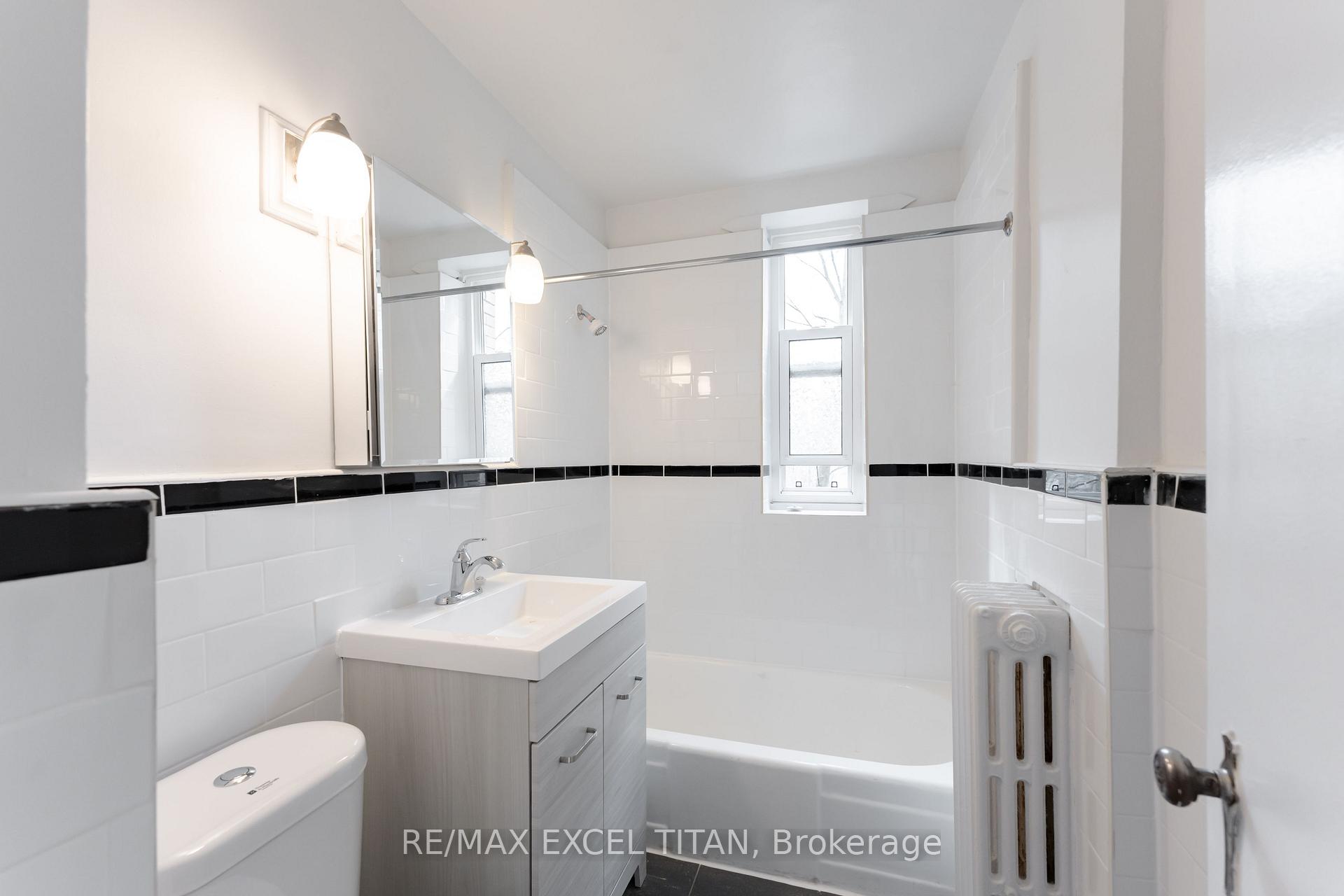 Photo 13 of Unit 35, 8 Mallory Gardens, Toronto, Yonge-St. Clair — HOMEH