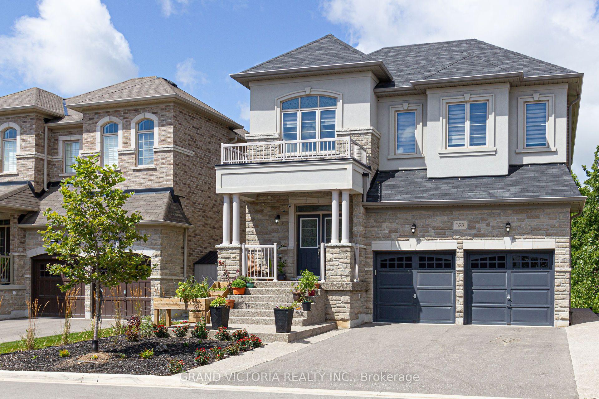 Photo 2 of 327 Humphrey Street, Hamilton, Waterdown — HOMEH