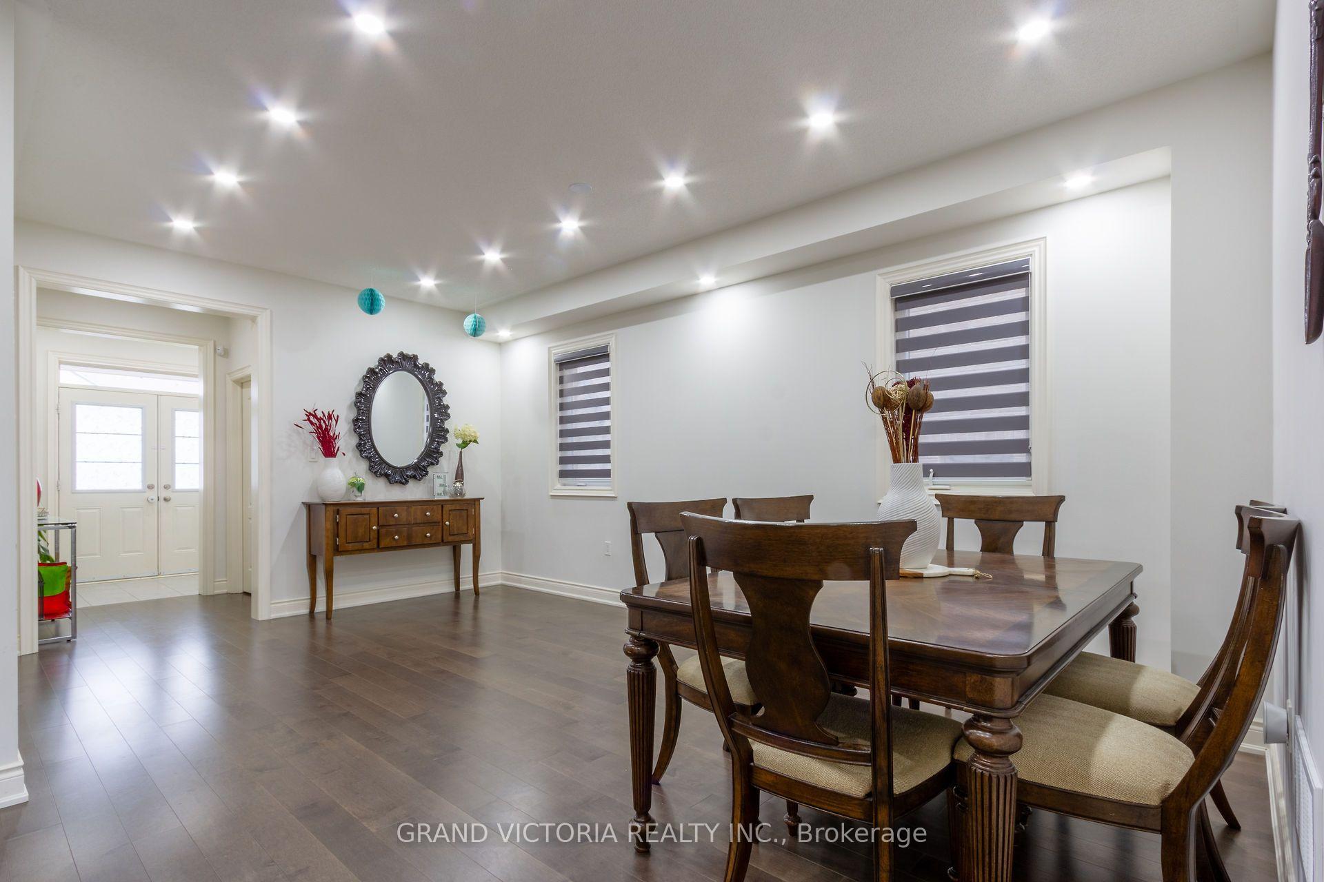 Photo 8 of 327 Humphrey Street, Hamilton, Waterdown — HOMEH