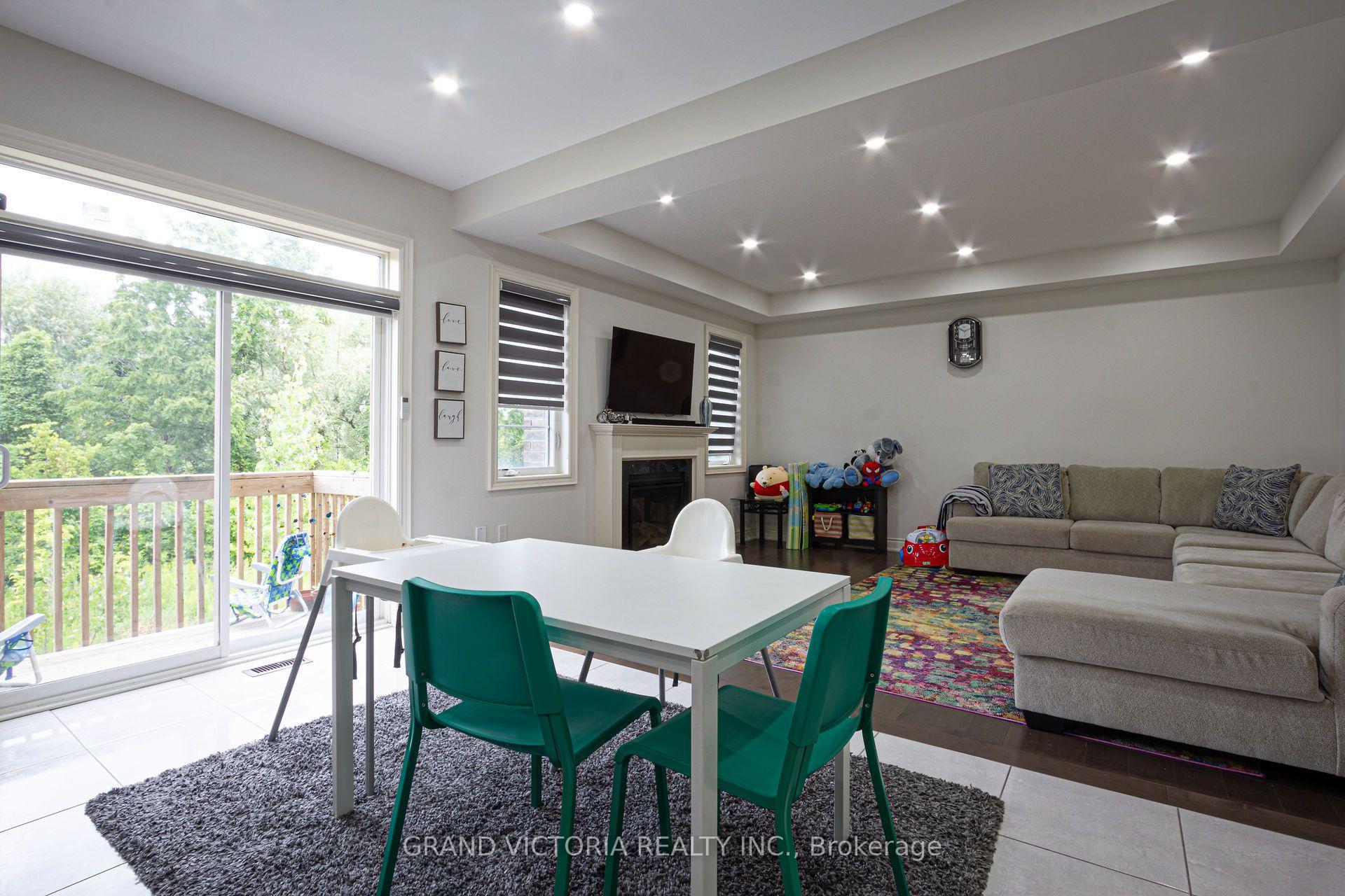 Photo 16 of 327 Humphrey Street, Hamilton, Waterdown — HOMEH