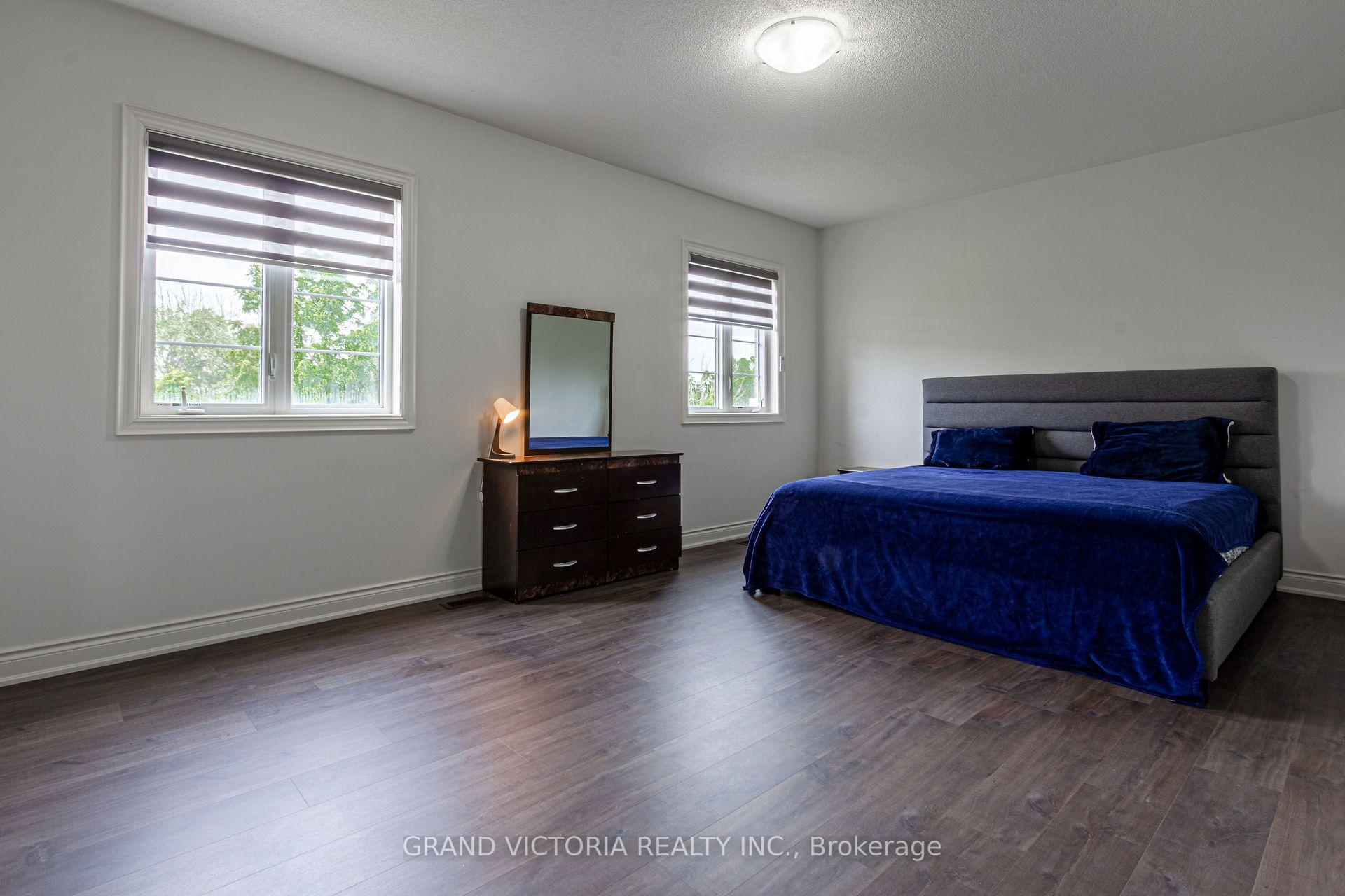 Photo 26 of 327 Humphrey Street, Hamilton, Waterdown — HOMEH