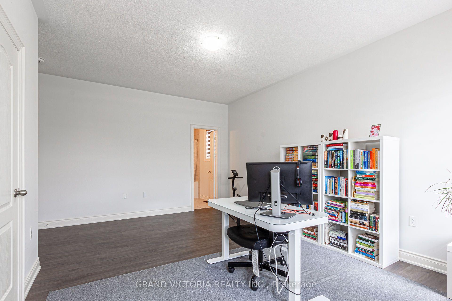 Photo 33 of 327 Humphrey Street, Hamilton, Waterdown — HOMEH