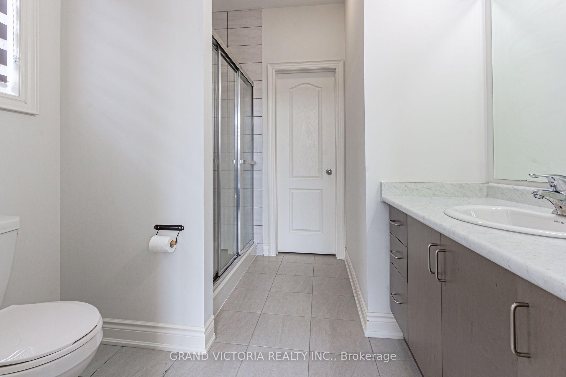 Photo 37 of 327 Humphrey Street, Hamilton, Waterdown — HOMEH