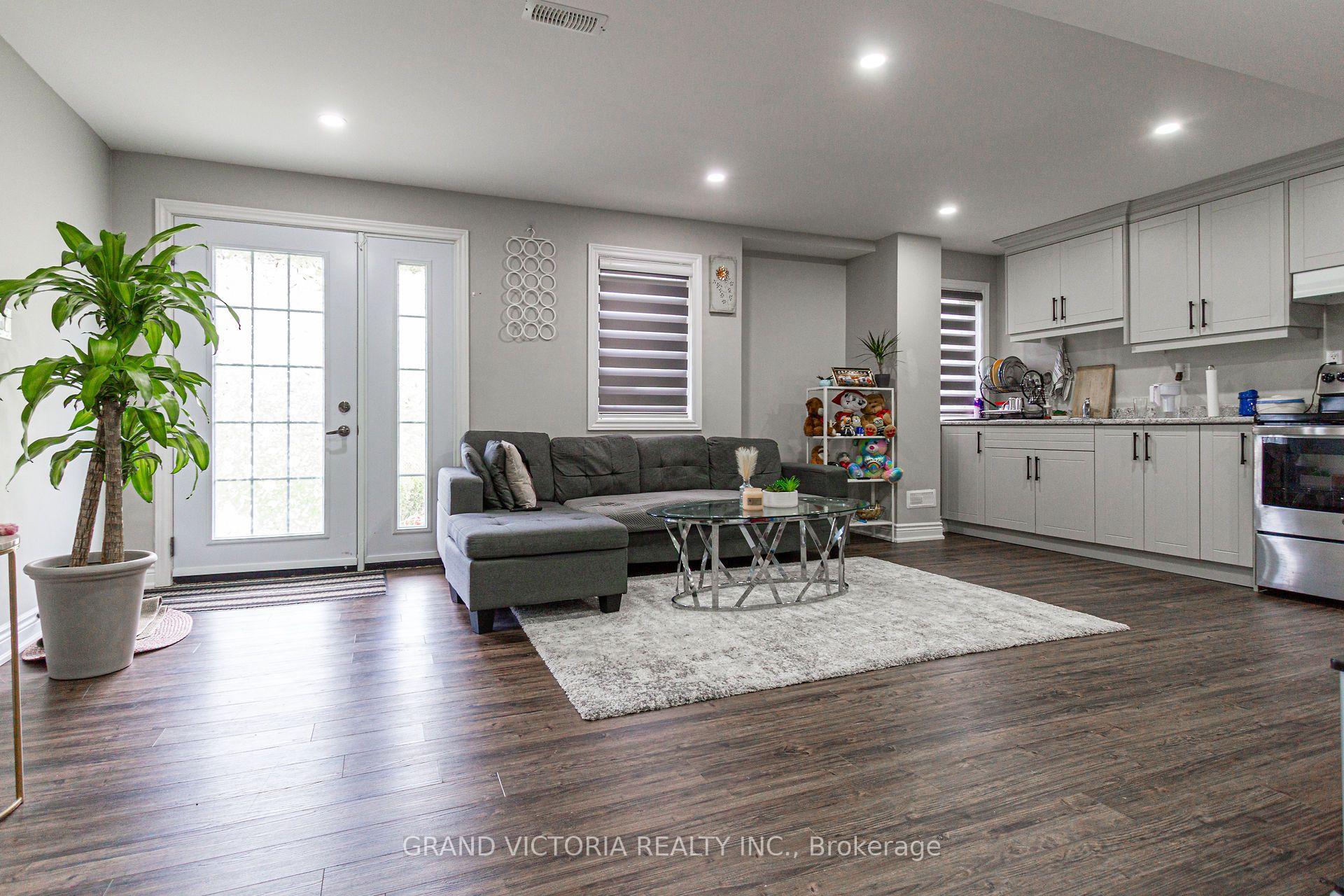 Photo 41 of 327 Humphrey Street, Hamilton, Waterdown — HOMEH