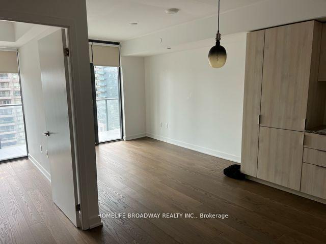Photo 4 of Unit 1306, 11 Wellesley Street W, Toronto, Bay Street Corridor — HOMEH
