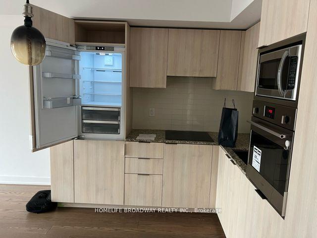 Photo 5 of Unit 1306, 11 Wellesley Street W, Toronto, Bay Street Corridor — HOMEH