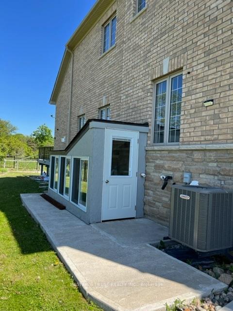 Photo 3 of Unit BSM, 31 Ashcreek Drive, Brampton, Credit Valley — HOMEH