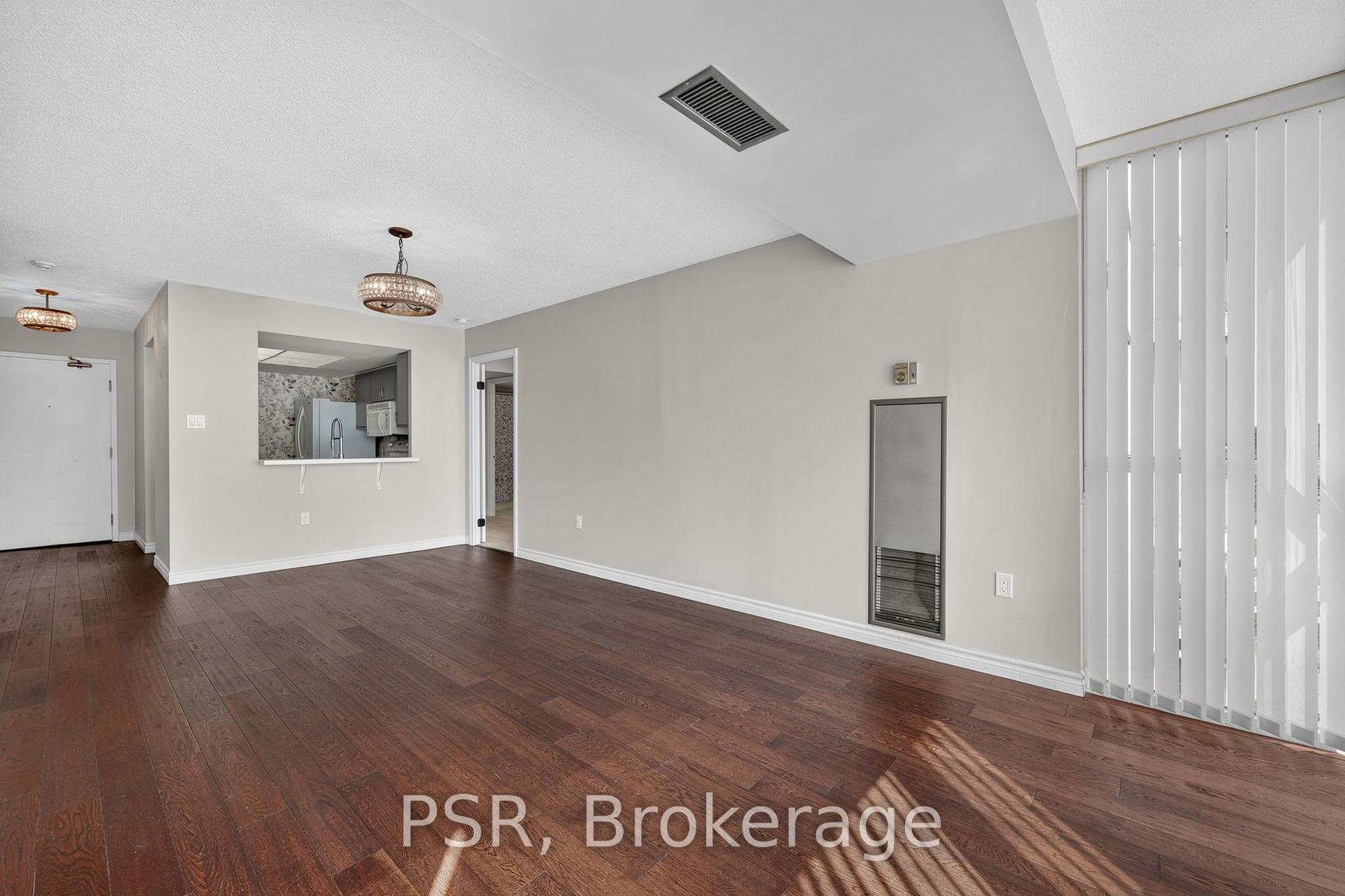 Photo 12 of Unit 806, 270 Davis Drive, Newmarket, Central Newmarket — HOMEH
