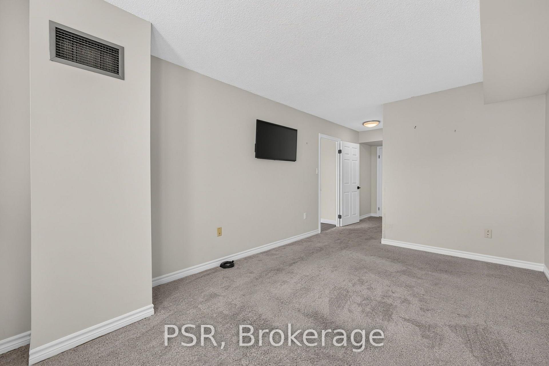 Photo 18 of Unit 806, 270 Davis Drive, Newmarket, Central Newmarket — HOMEH