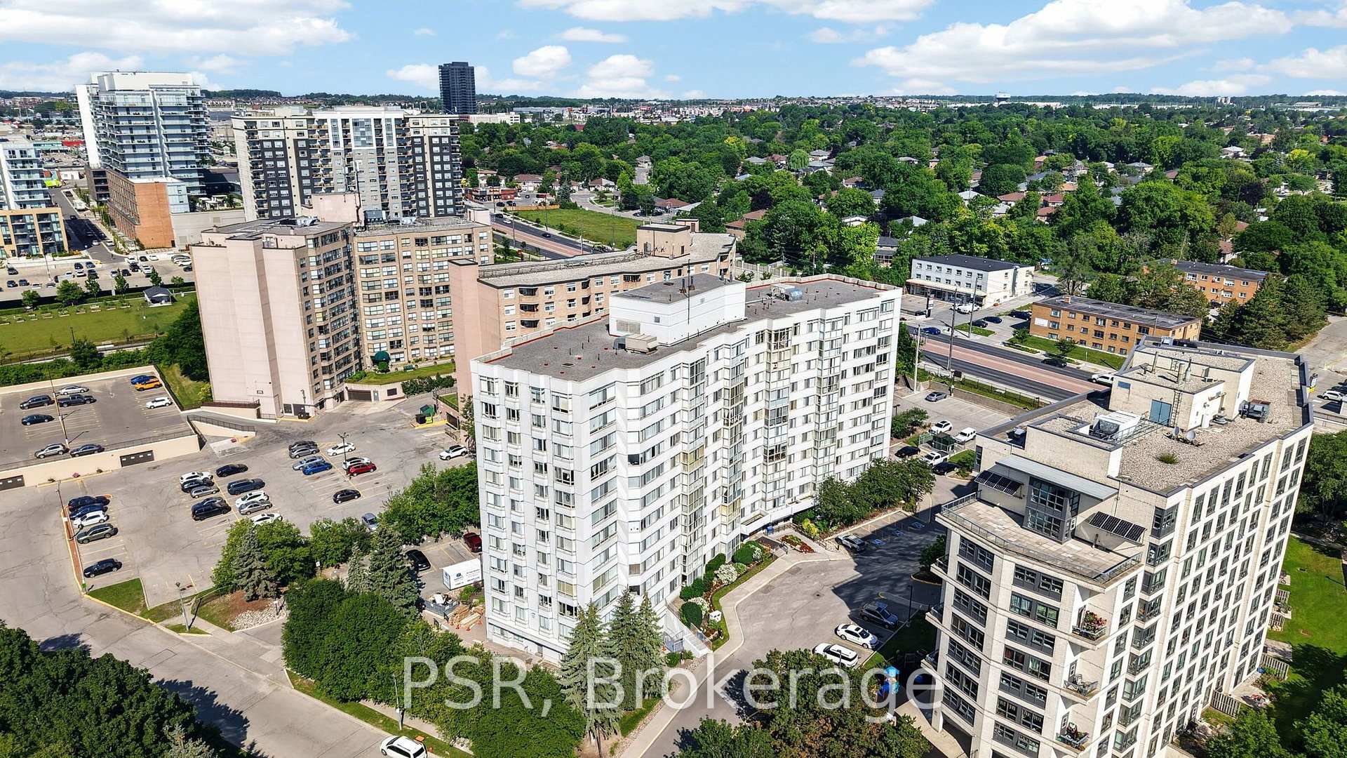 Photo 26 of Unit 806, 270 Davis Drive, Newmarket, Central Newmarket — HOMEH