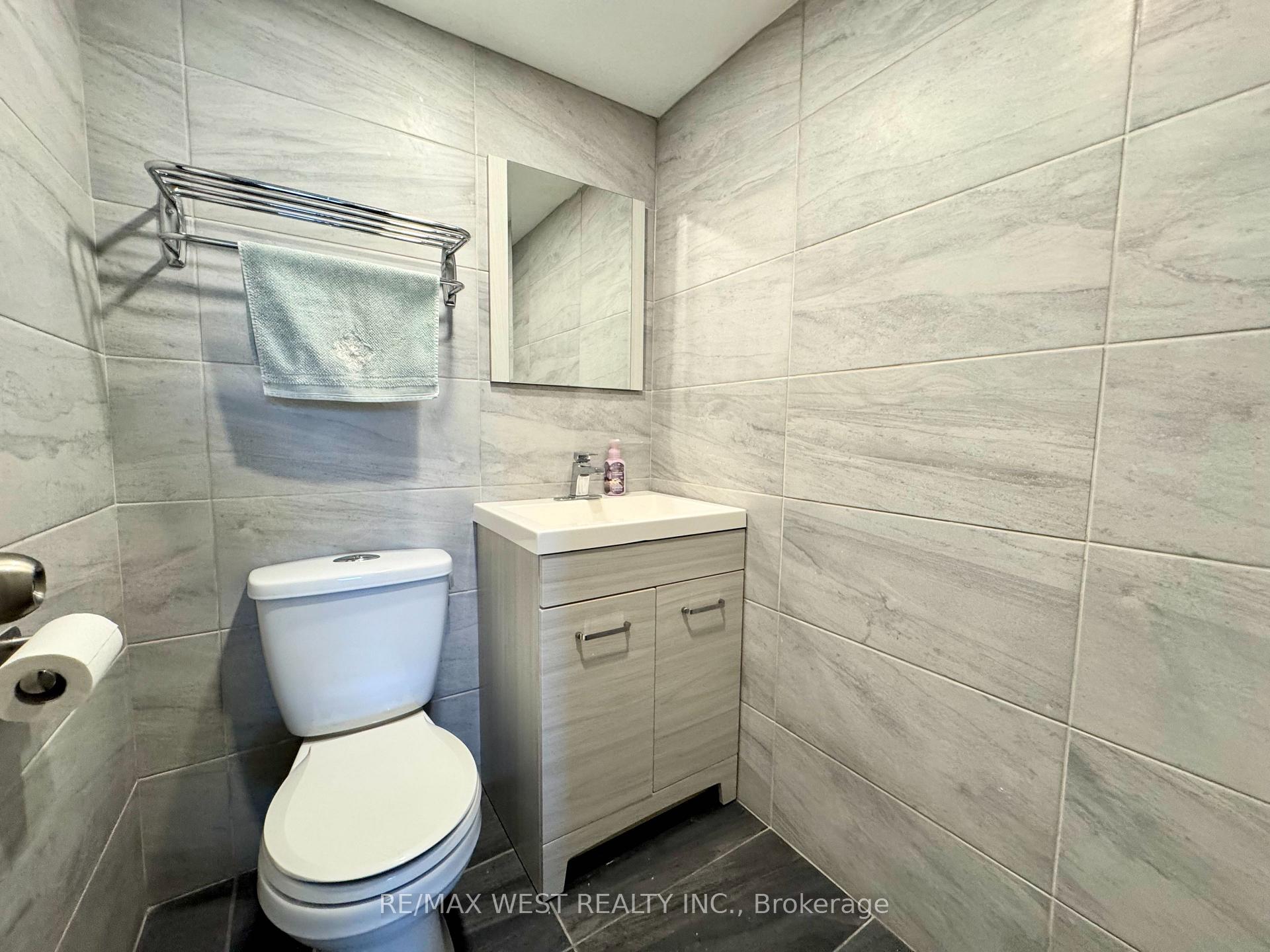 Photo 7 of Unit 801, 3380 Eglinton Avenue E, Scarborough, Scarborough Village — HOMEH