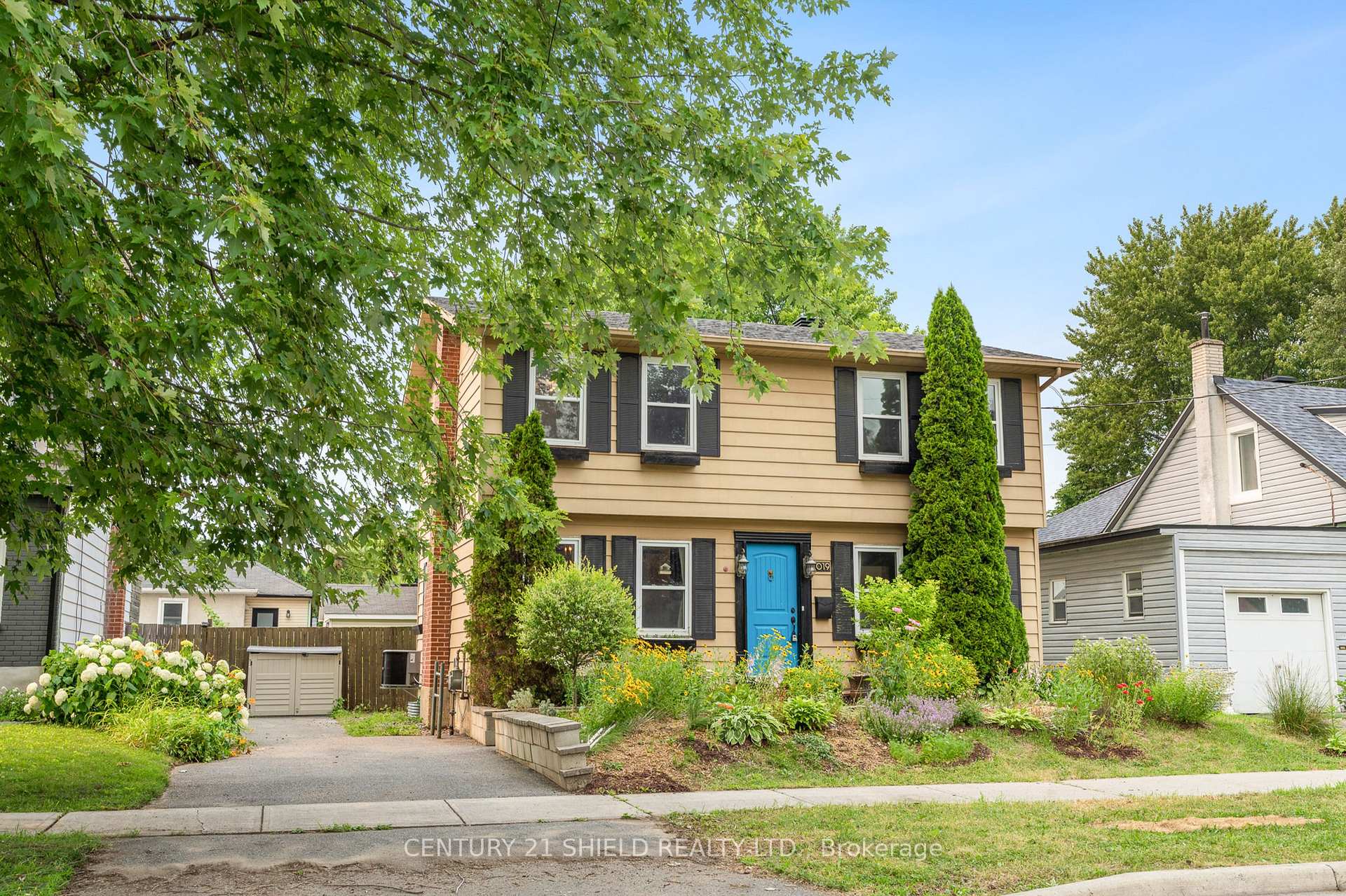 Photo 2 of 1019 Osborne Avenue, Cornwall, Cornwall — HOMEH