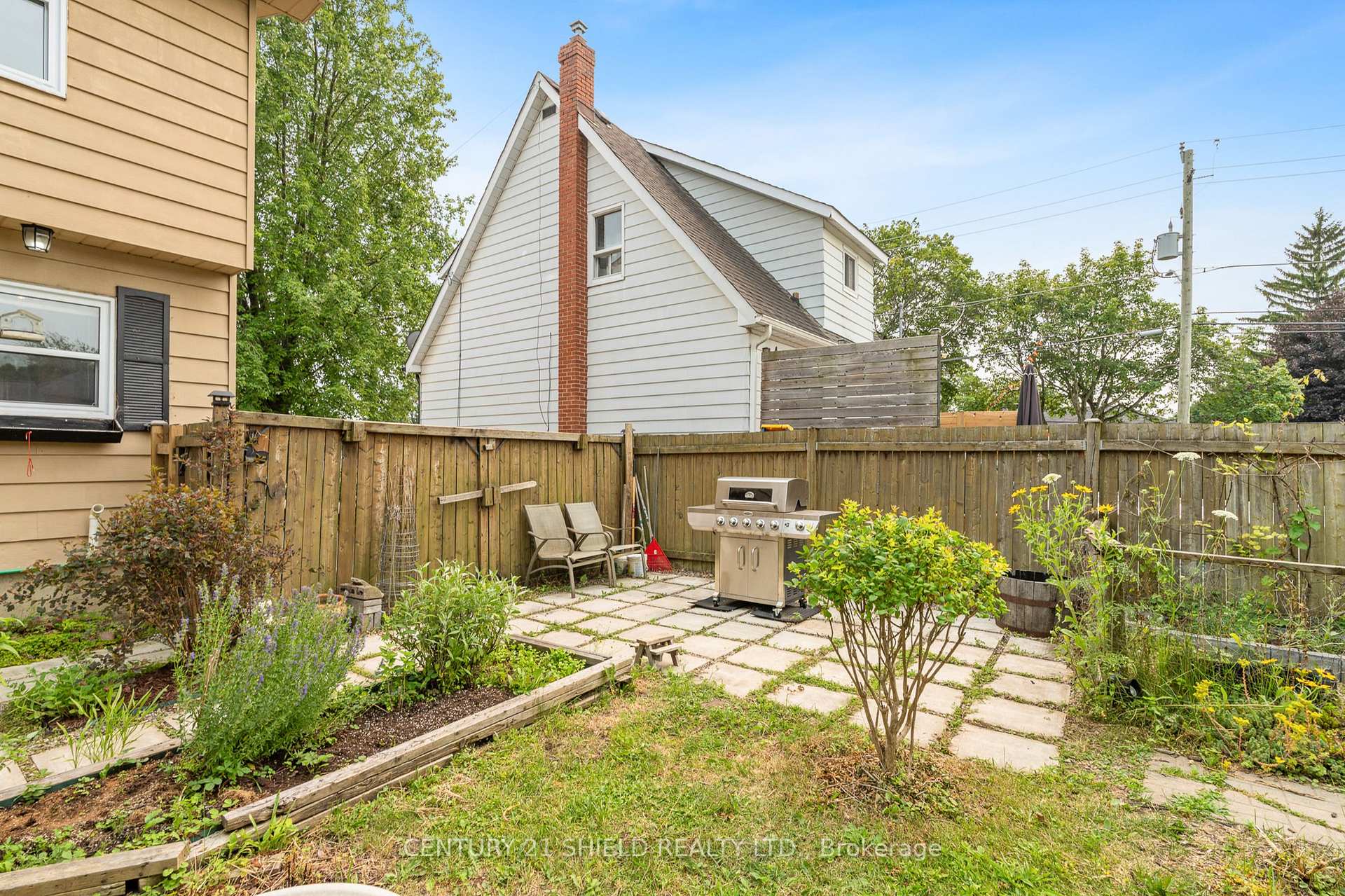 Photo 8 of 1019 Osborne Avenue, Cornwall, Cornwall — HOMEH