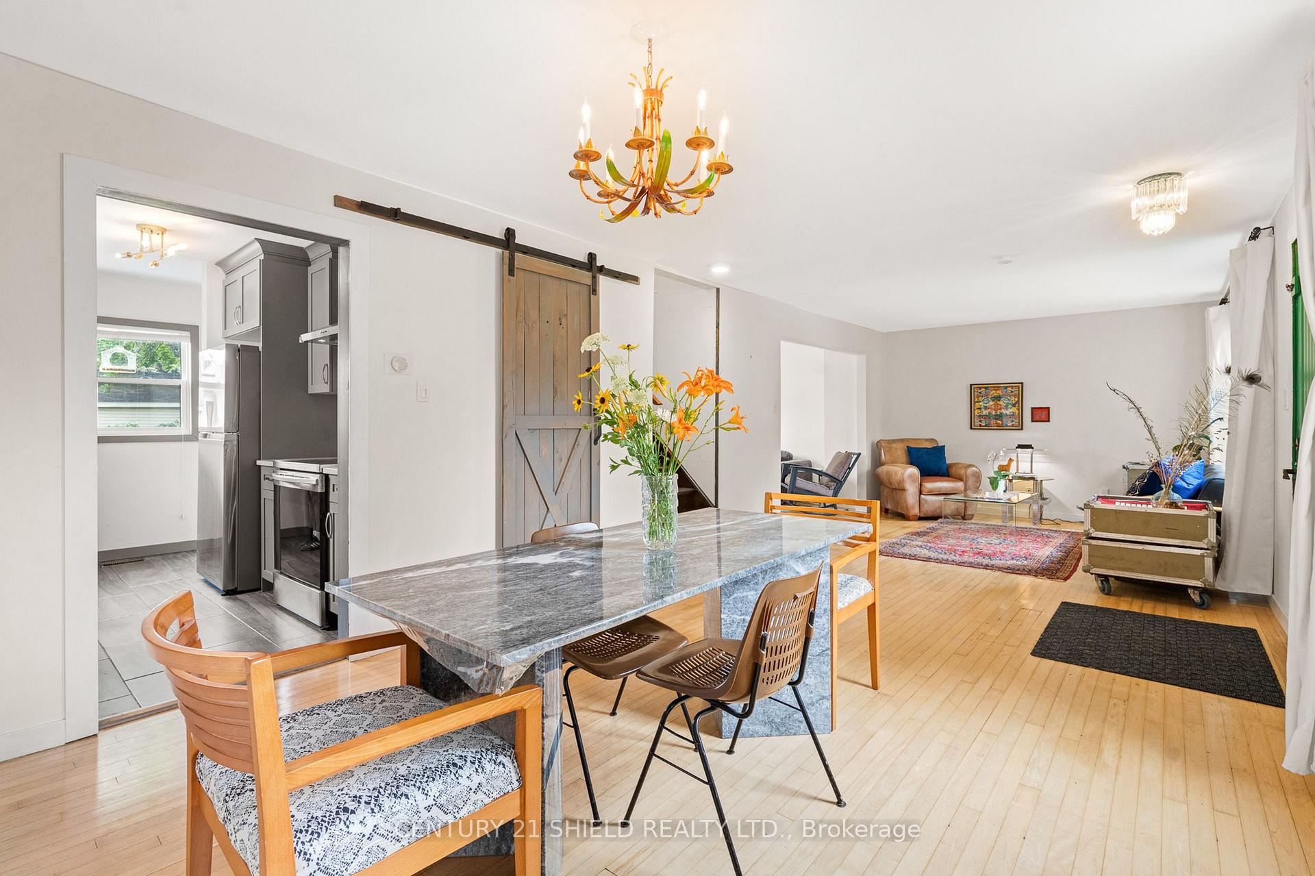 Photo 23 of 1019 Osborne Avenue, Cornwall, Cornwall — HOMEH