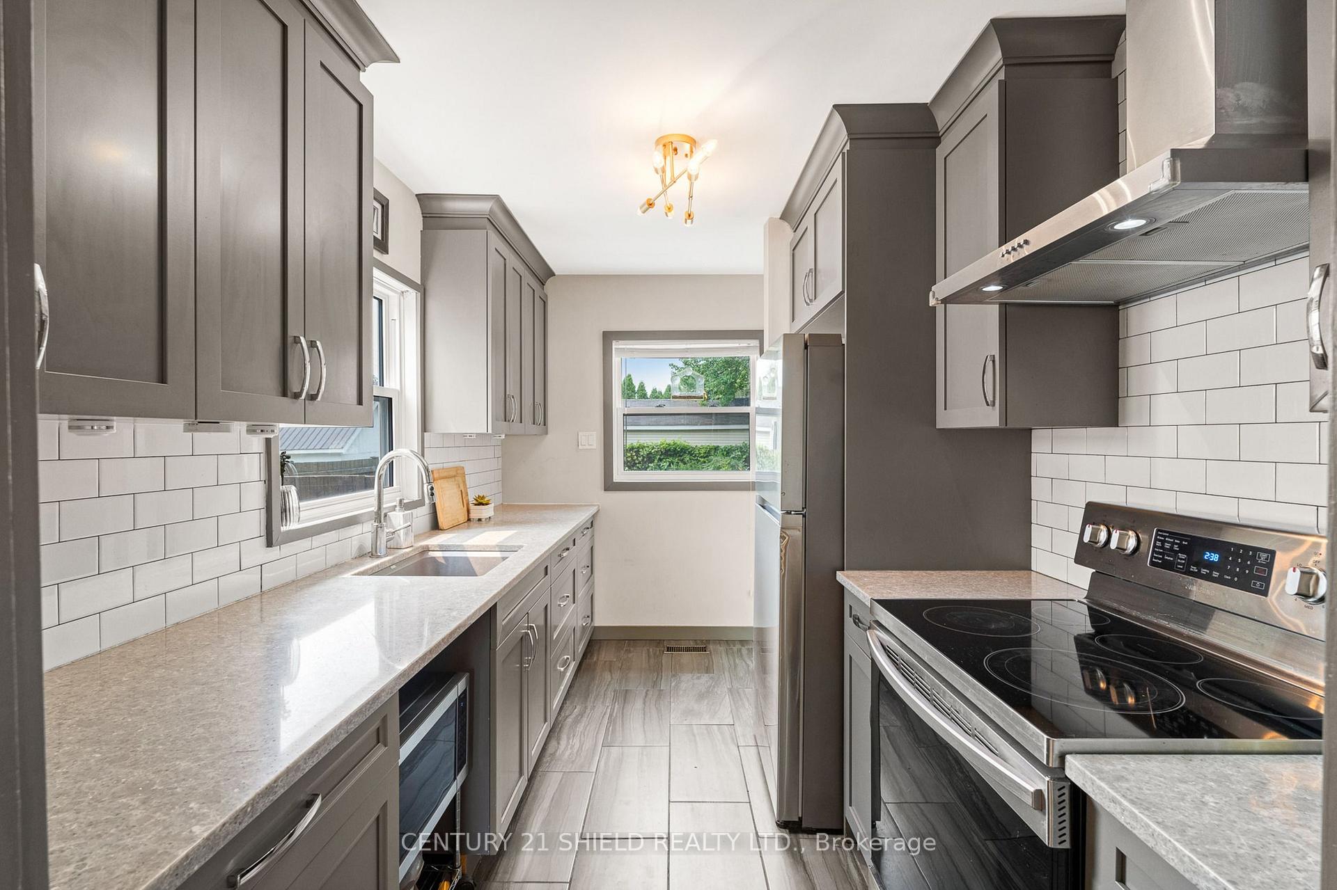Photo 27 of 1019 Osborne Avenue, Cornwall, Cornwall — HOMEH