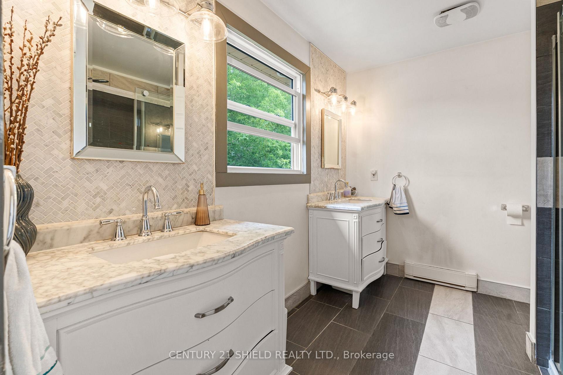 Photo 39 of 1019 Osborne Avenue, Cornwall, Cornwall — HOMEH