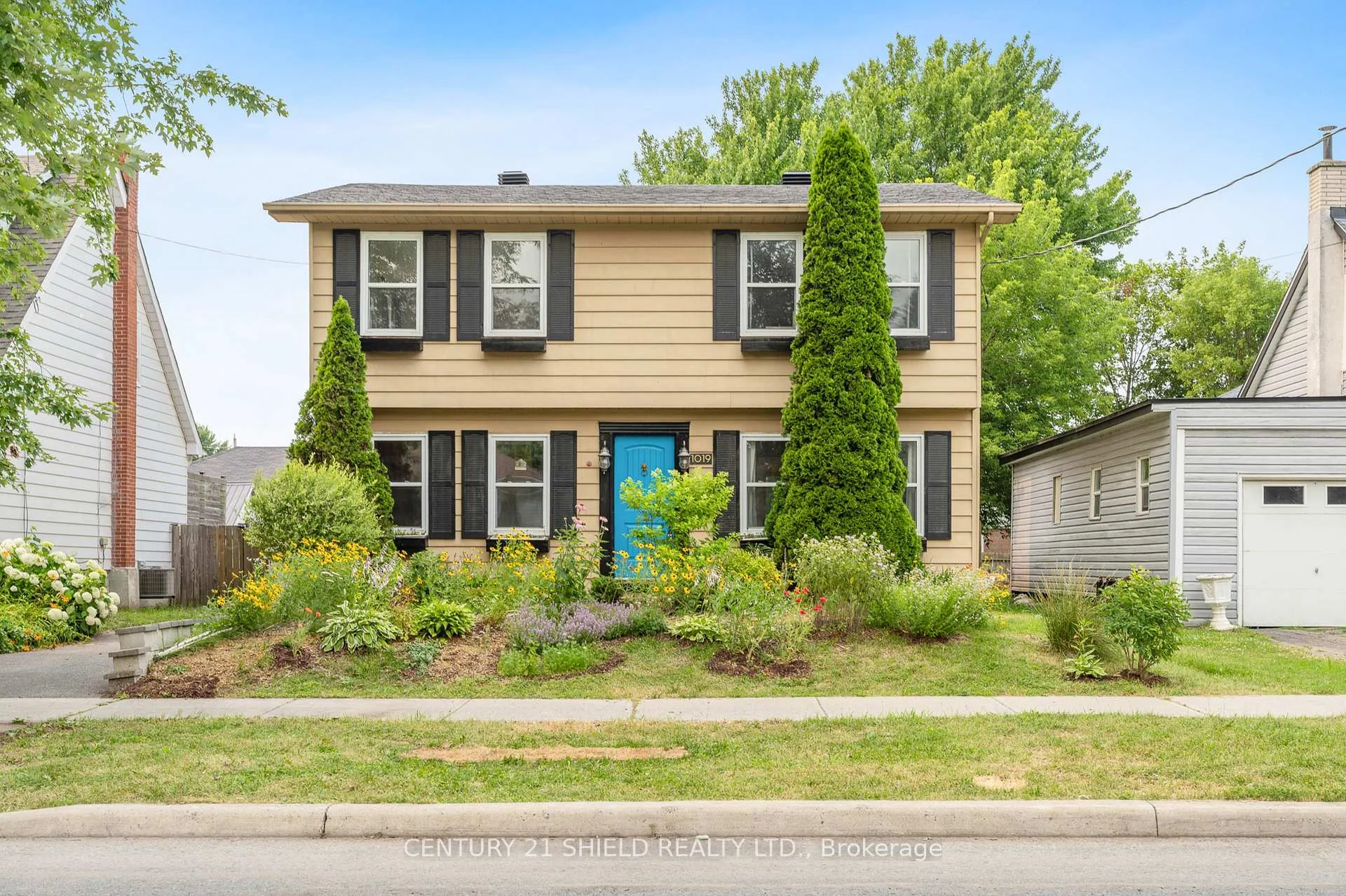 Photo 3 of 1019 Osborne Avenue, Cornwall, Cornwall — HOMEH