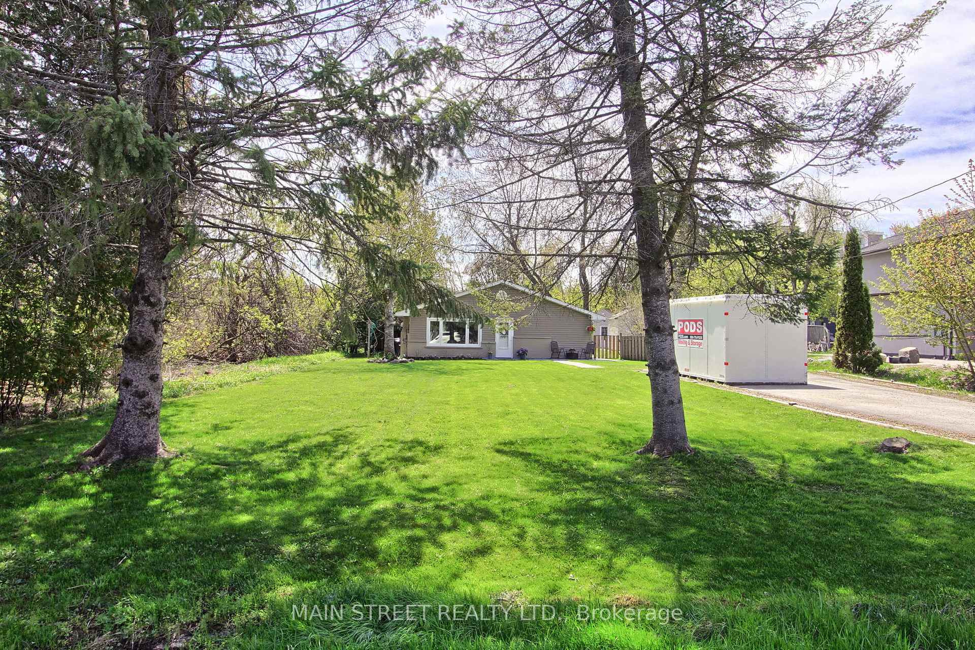 Photo 5 of 1021 Goshen Road, Innisfil, Alcona — HOMEH