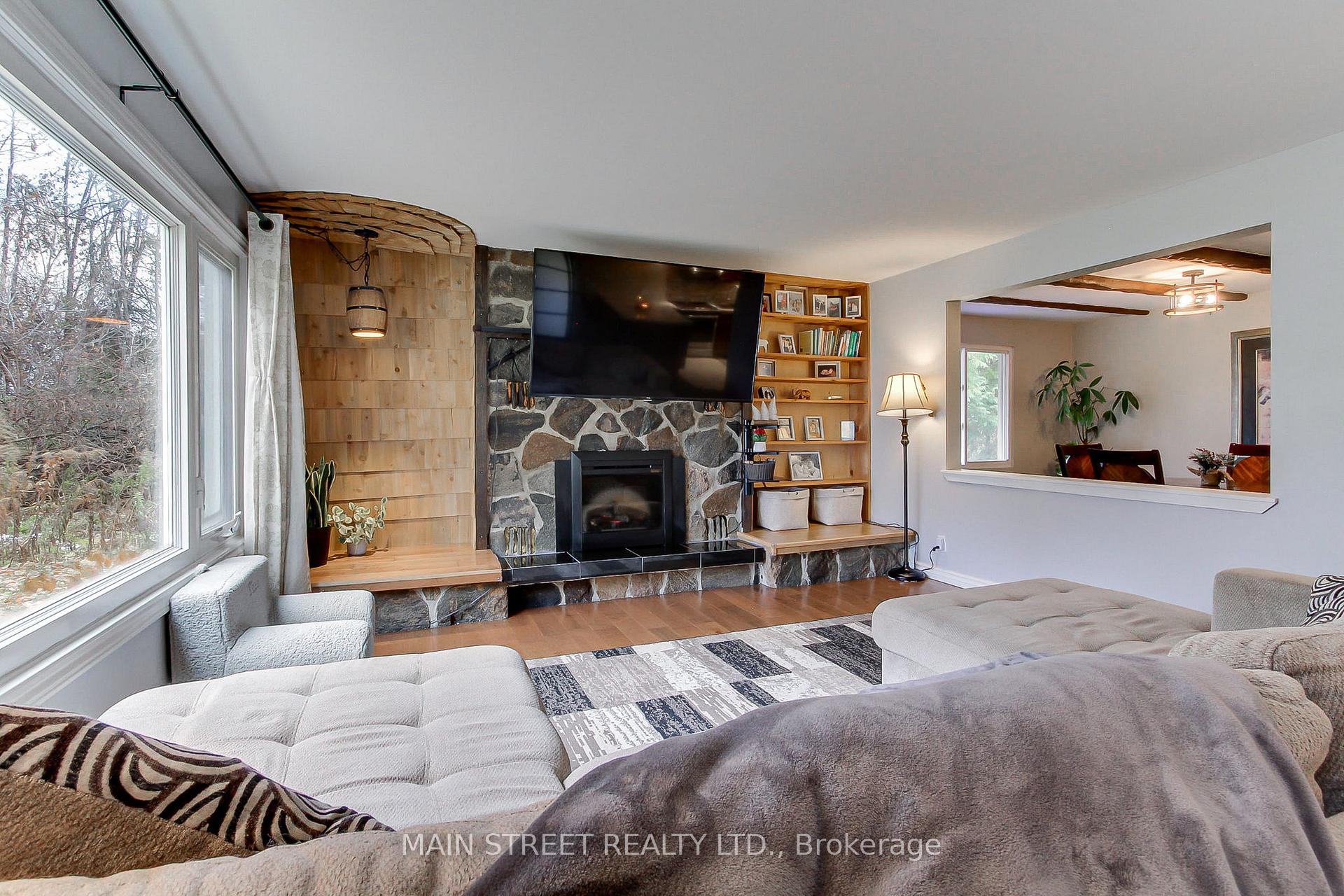 Photo 11 of 1021 Goshen Road, Innisfil, Alcona — HOMEH