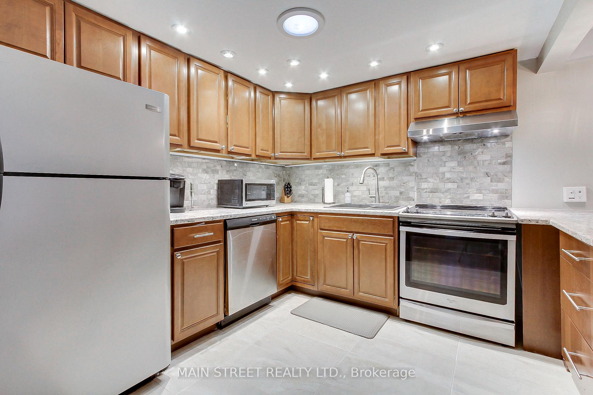 Photo 15 of 1021 Goshen Road, Innisfil, Alcona — HOMEH