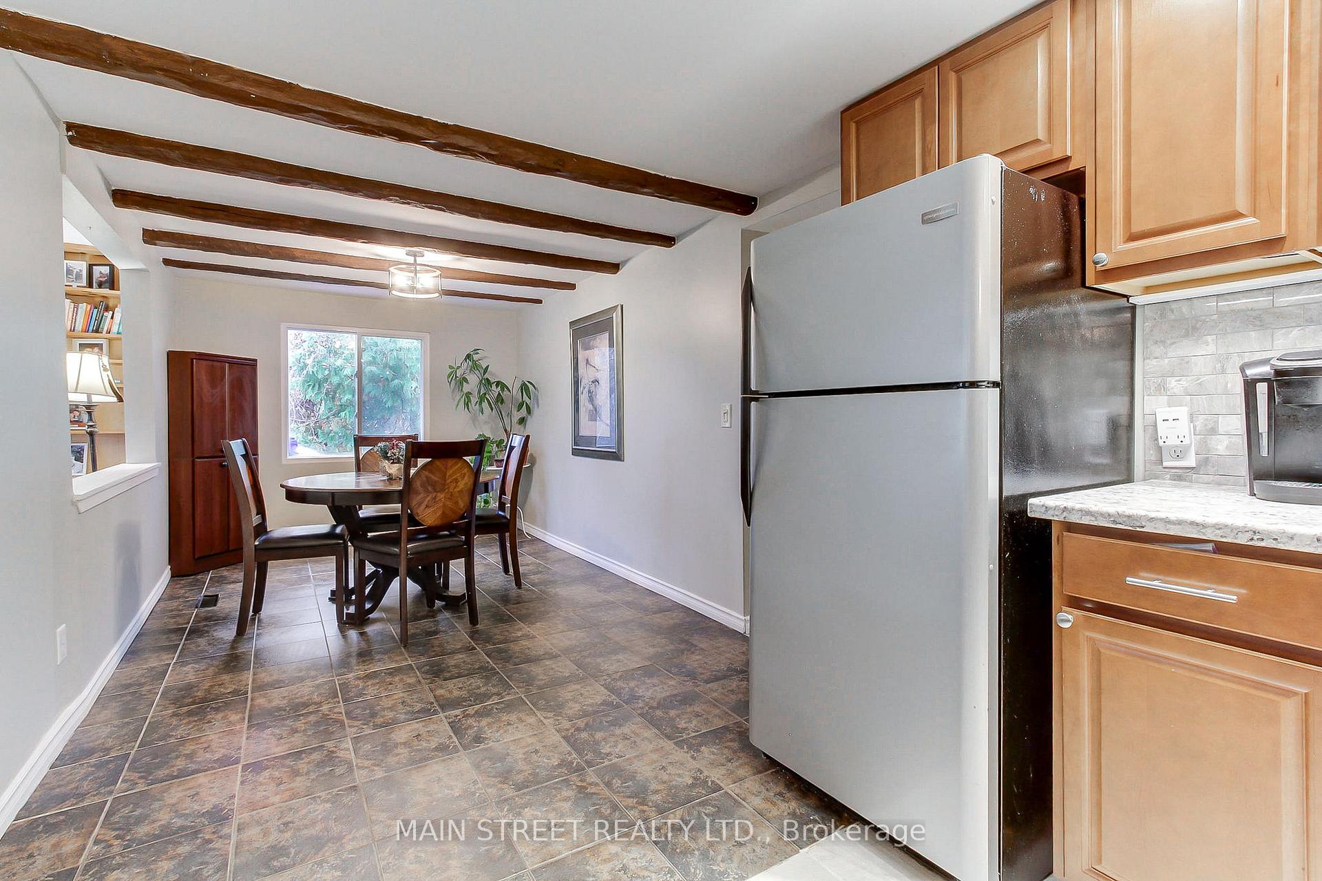 Photo 17 of 1021 Goshen Road, Innisfil, Alcona — HOMEH