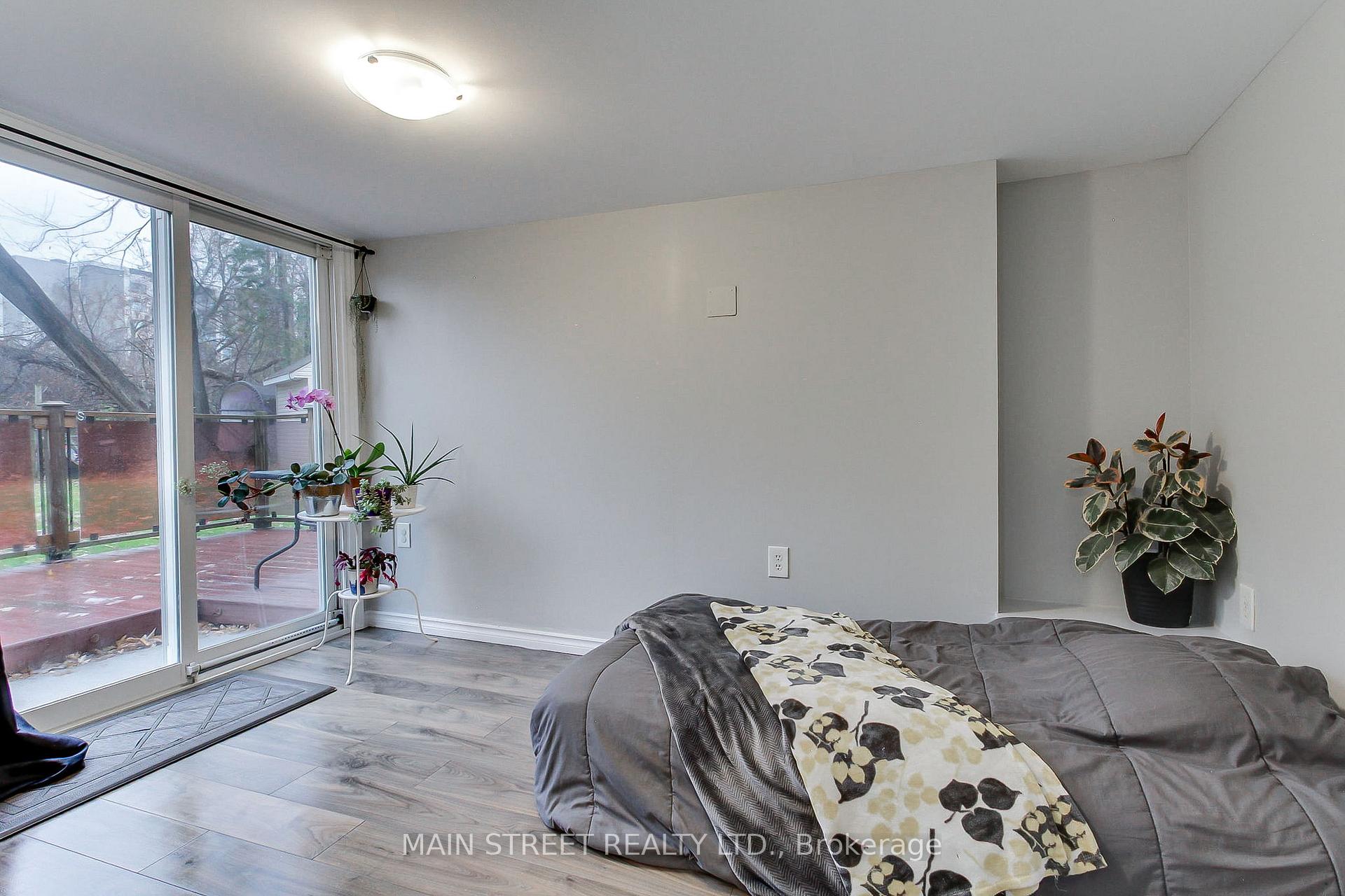 Photo 24 of 1021 Goshen Road, Innisfil, Alcona — HOMEH