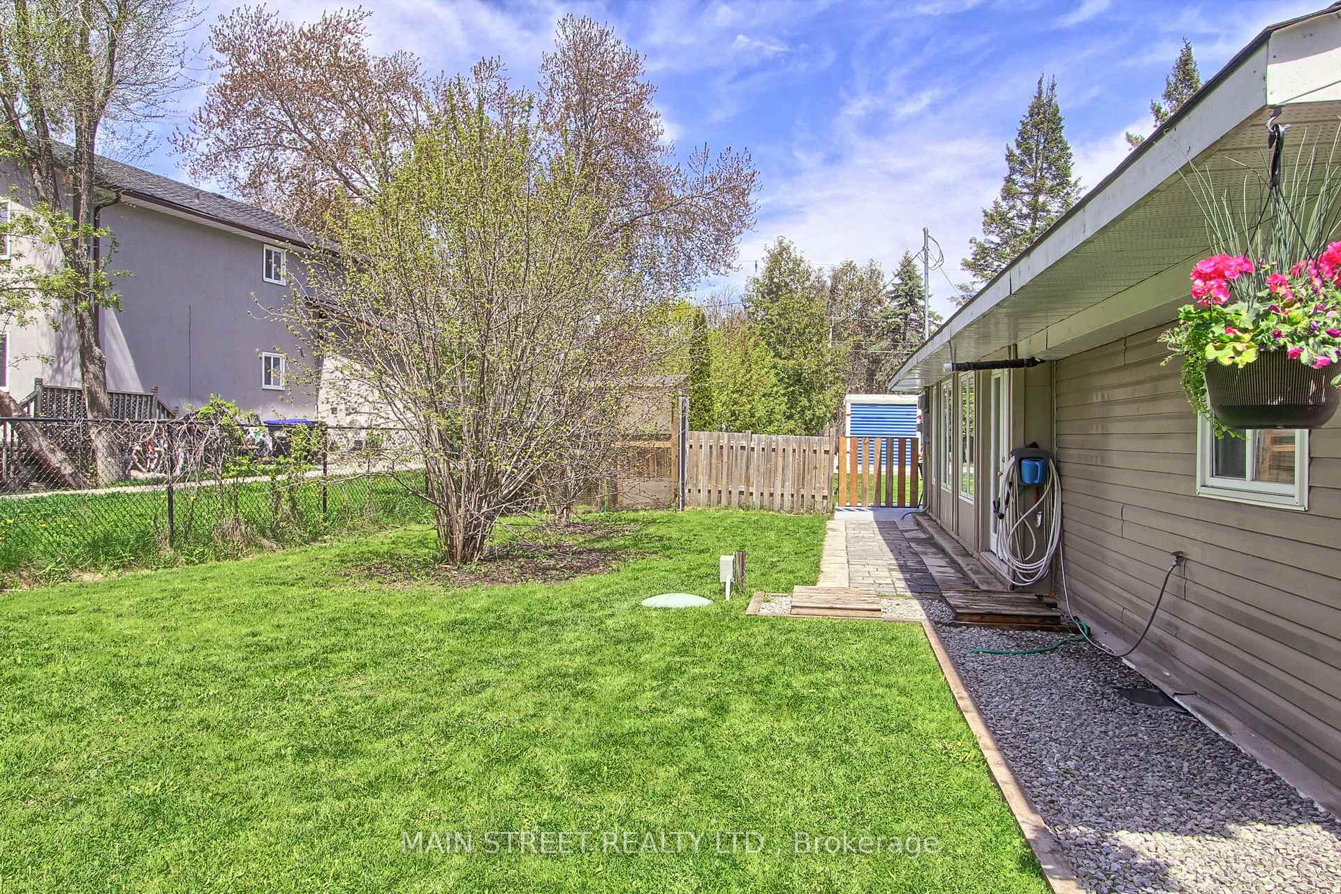 Photo 39 of 1021 Goshen Road, Innisfil, Alcona — HOMEH