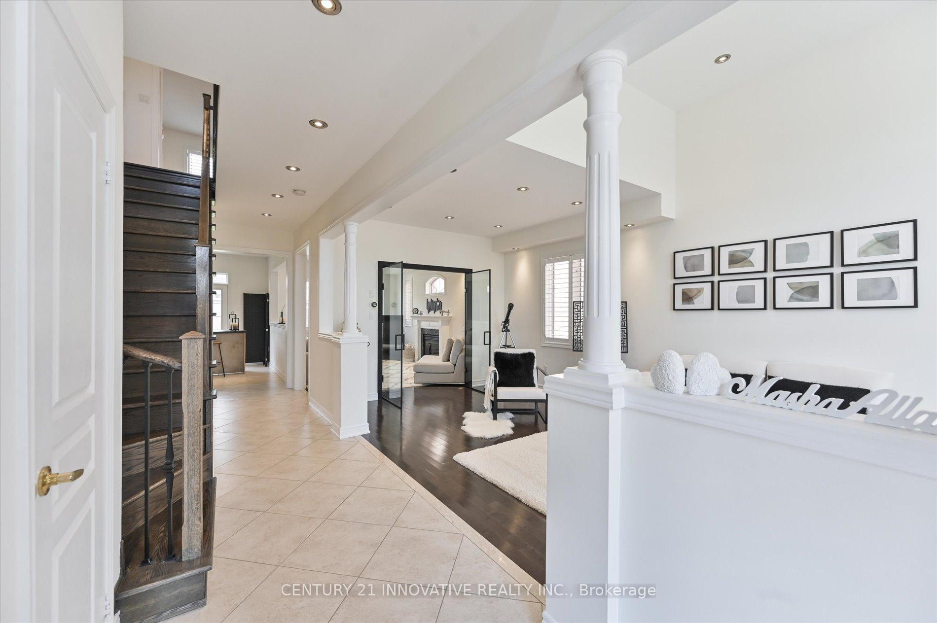 Photo 4 of 92 Riverwalk Drive, Markham, Box Grove — HOMEH