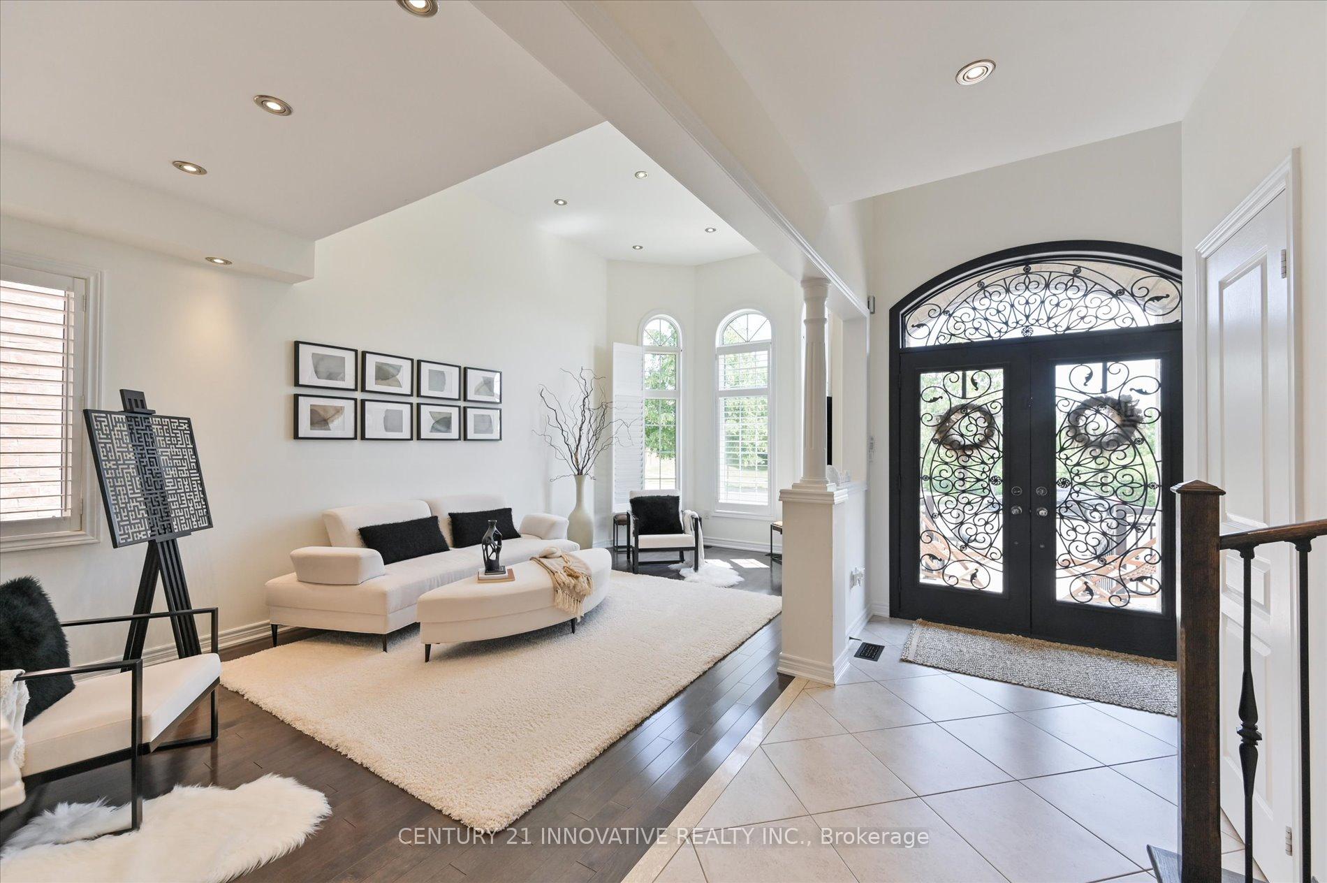 Photo 5 of 92 Riverwalk Drive, Markham, Box Grove — HOMEH