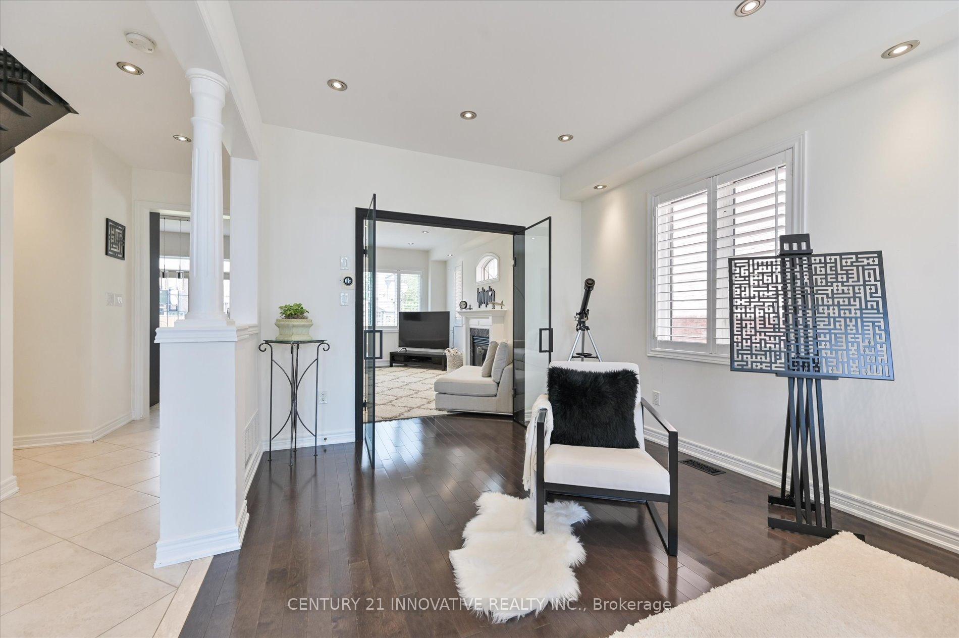 Photo 10 of 92 Riverwalk Drive, Markham, Box Grove — HOMEH