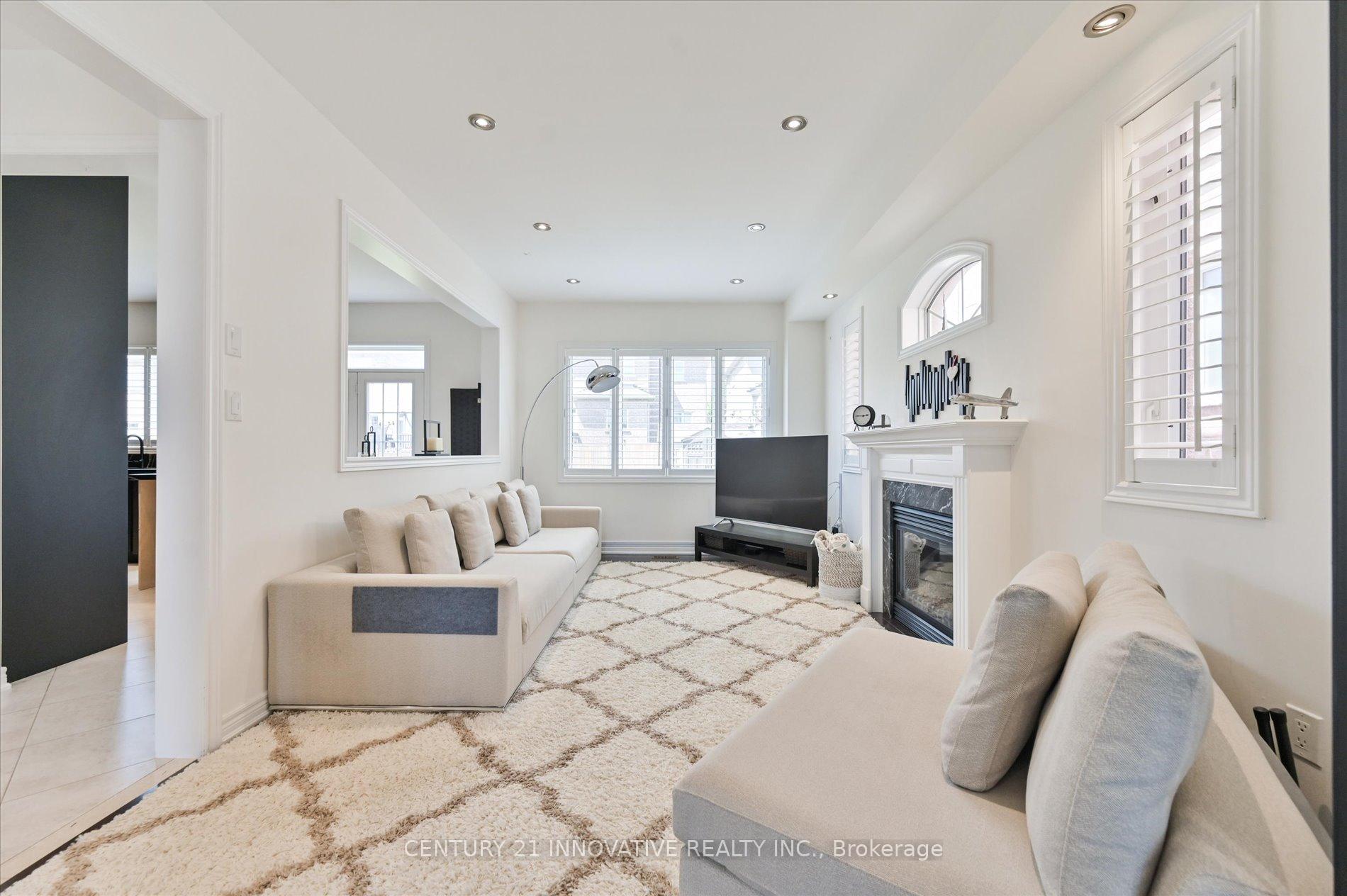 Photo 11 of 92 Riverwalk Drive, Markham, Box Grove — HOMEH