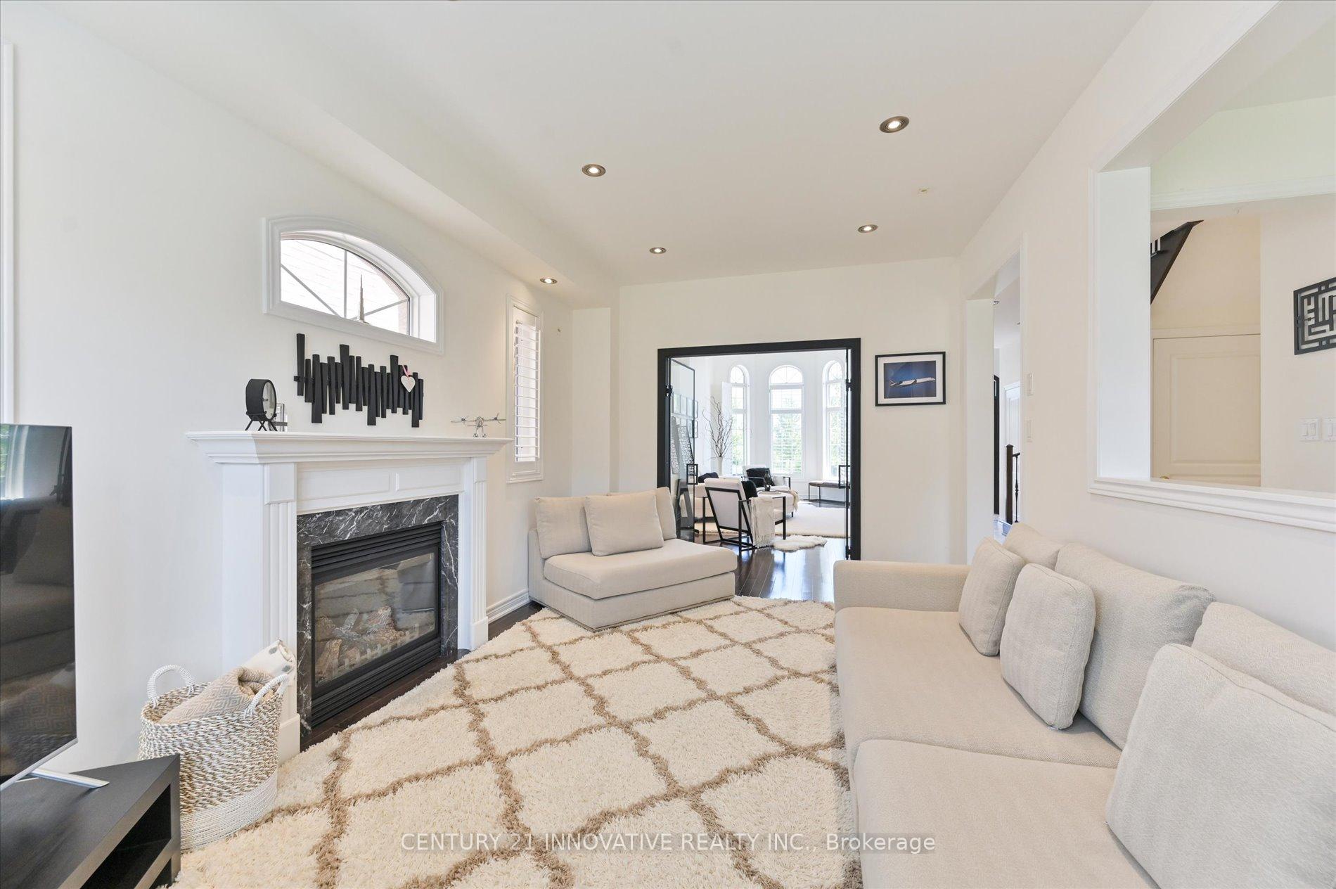 Photo 12 of 92 Riverwalk Drive, Markham, Box Grove — HOMEH