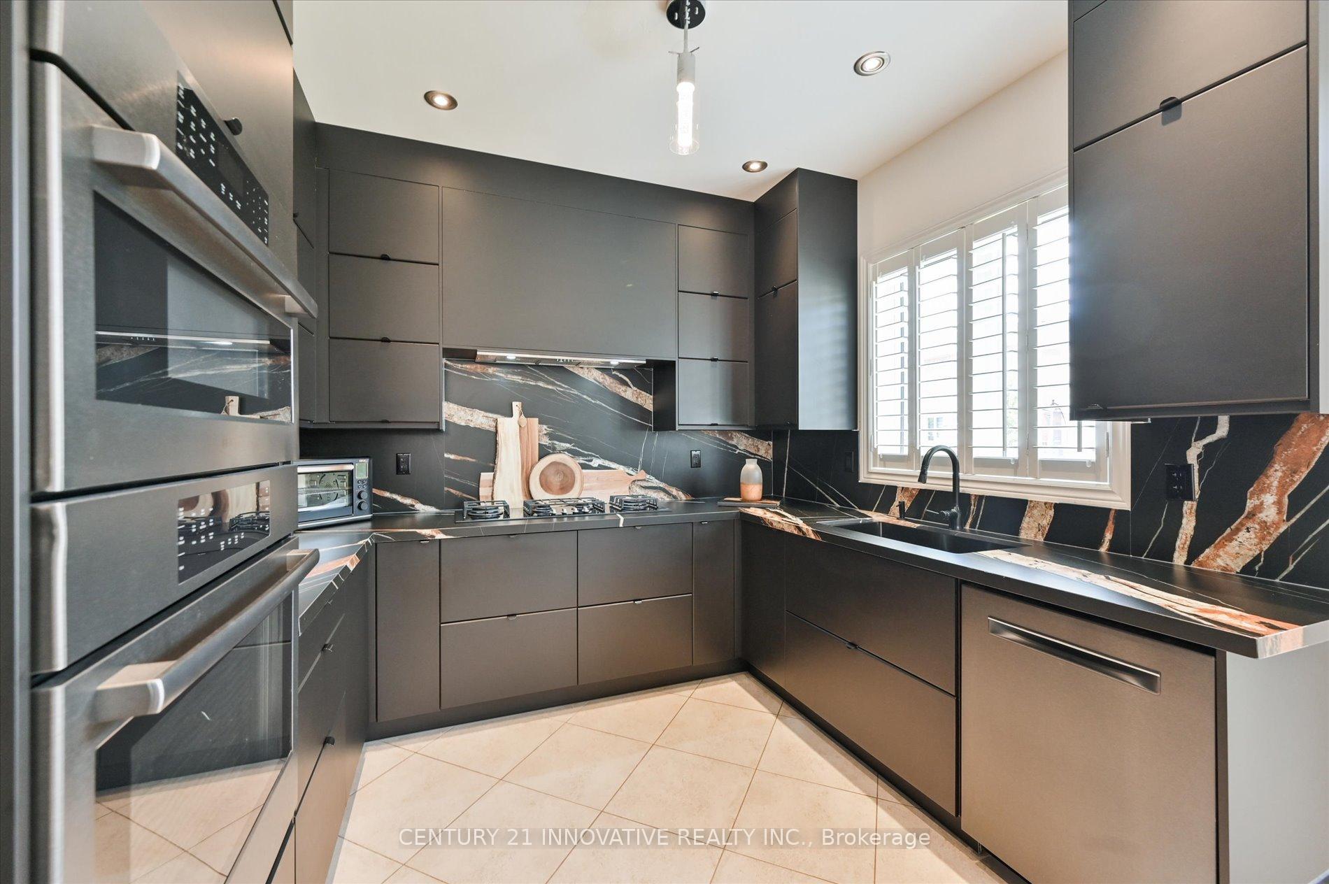 Photo 19 of 92 Riverwalk Drive, Markham, Box Grove — HOMEH