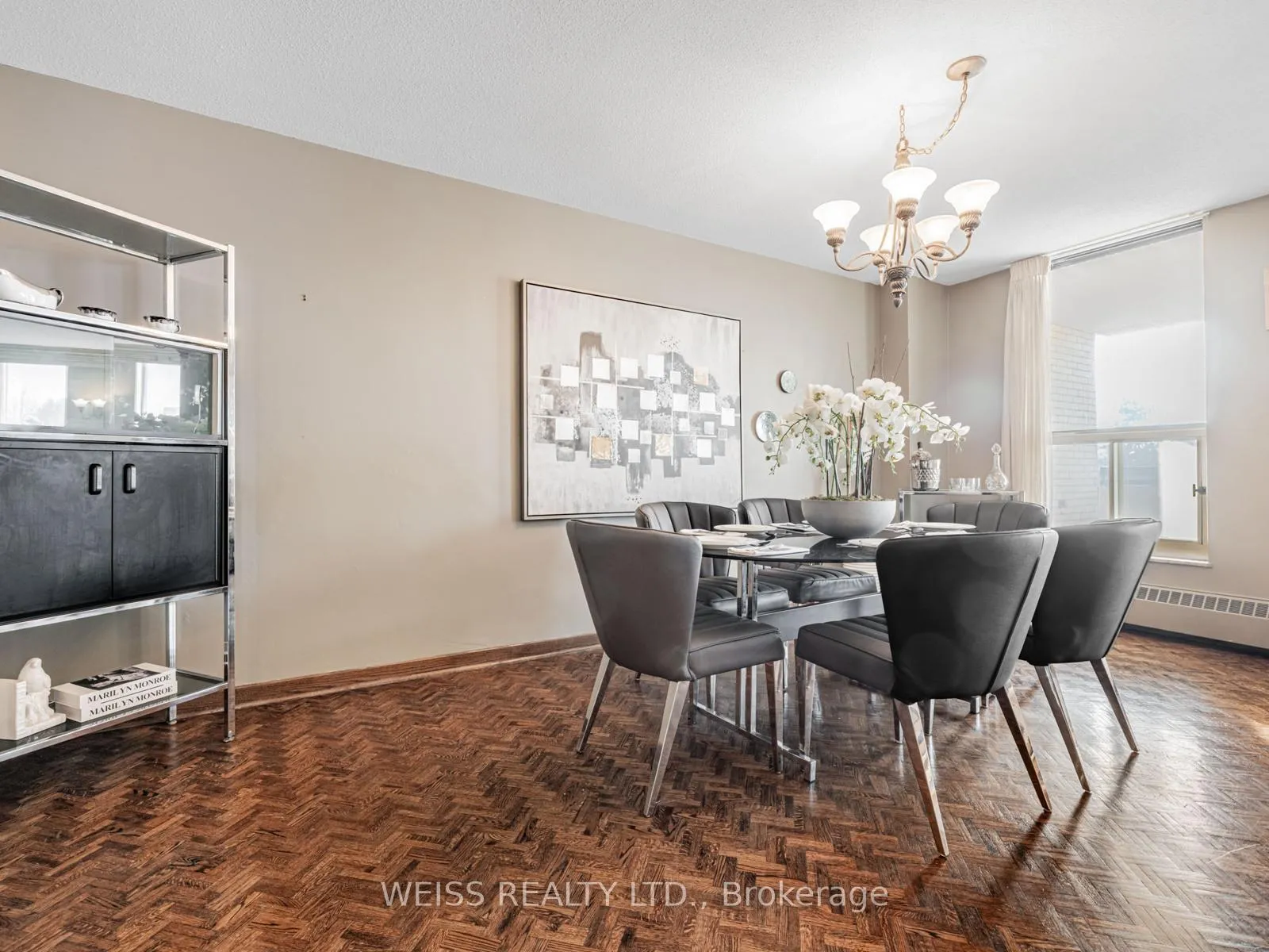 Photo 10 of Unit 301, 130 Neptune Drive, Toronto, Englemount-Lawrence — HOMEH