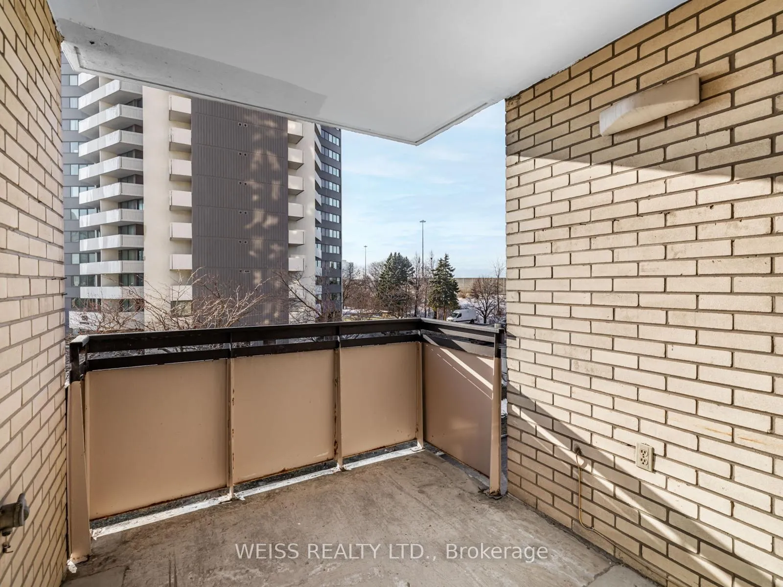 Photo 27 of Unit 301, 130 Neptune Drive, Toronto, Englemount-Lawrence — HOMEH