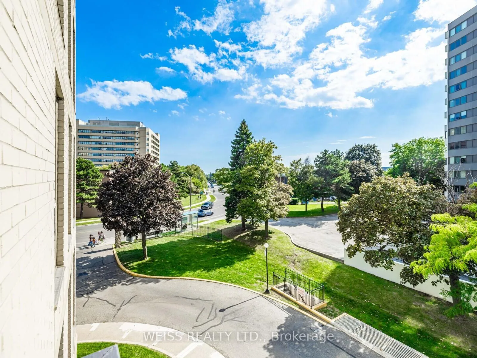 Photo 41 of Unit 301, 130 Neptune Drive, Toronto, Englemount-Lawrence — HOMEH