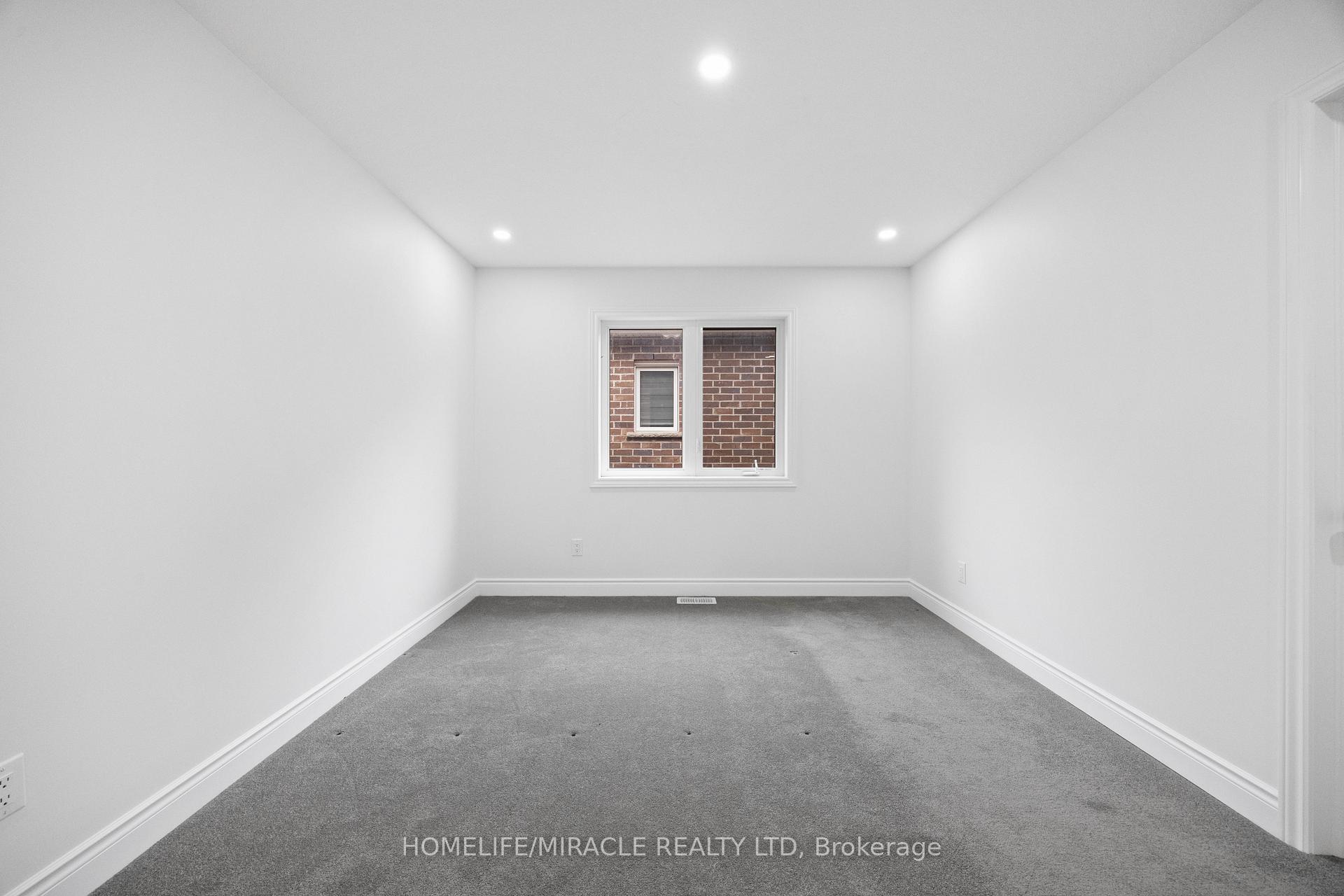 Photo 32 of 196 Freure Drive, Cambridge, Blair Road — HOMEH
