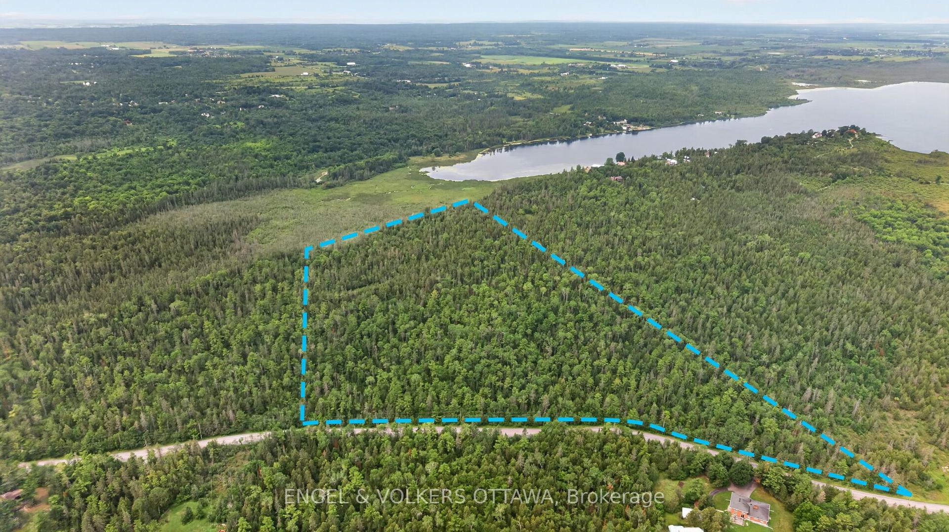 Photo 3 of 775 Kerwin Road, Ottawa, Kanata - Kanata (North East) — HOMEH