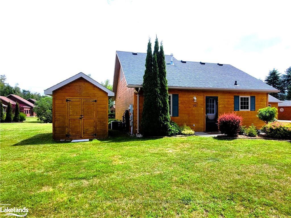 Photo 38 of 50 Cabin Crescent, Wasaga Beach — HOMEH