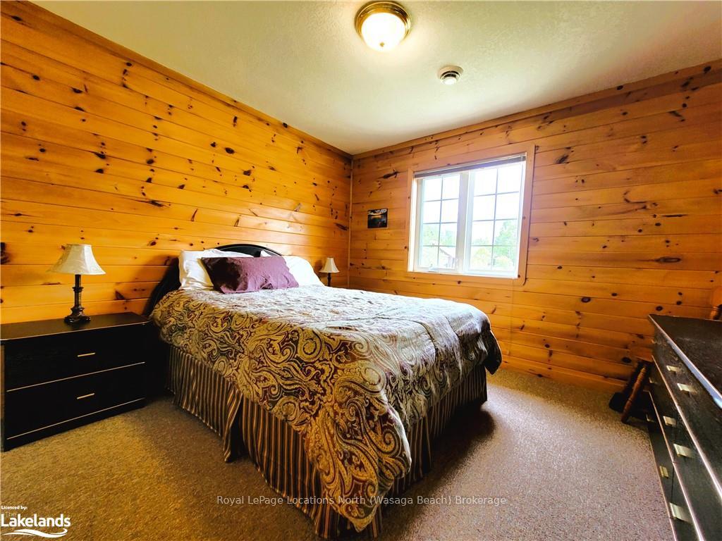 Photo 11 of 50 Cabin Crescent, Wasaga Beach — HOMEH